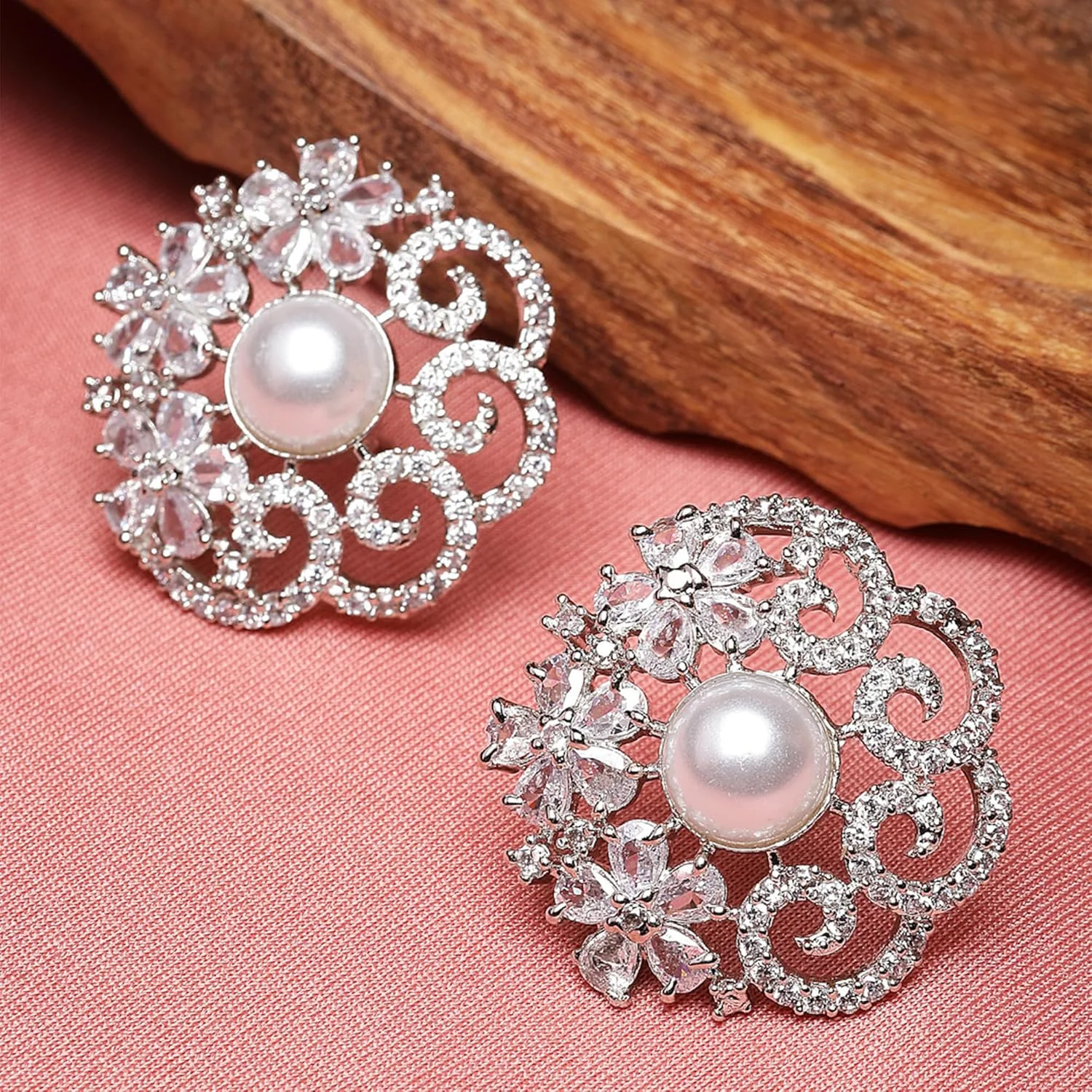 گوشواره های میخی طرح هلال ماه با روکش رزگلد و تزیینات گلدار معاصر Zeneme، مناسب دختران و زنان (استایل 6)