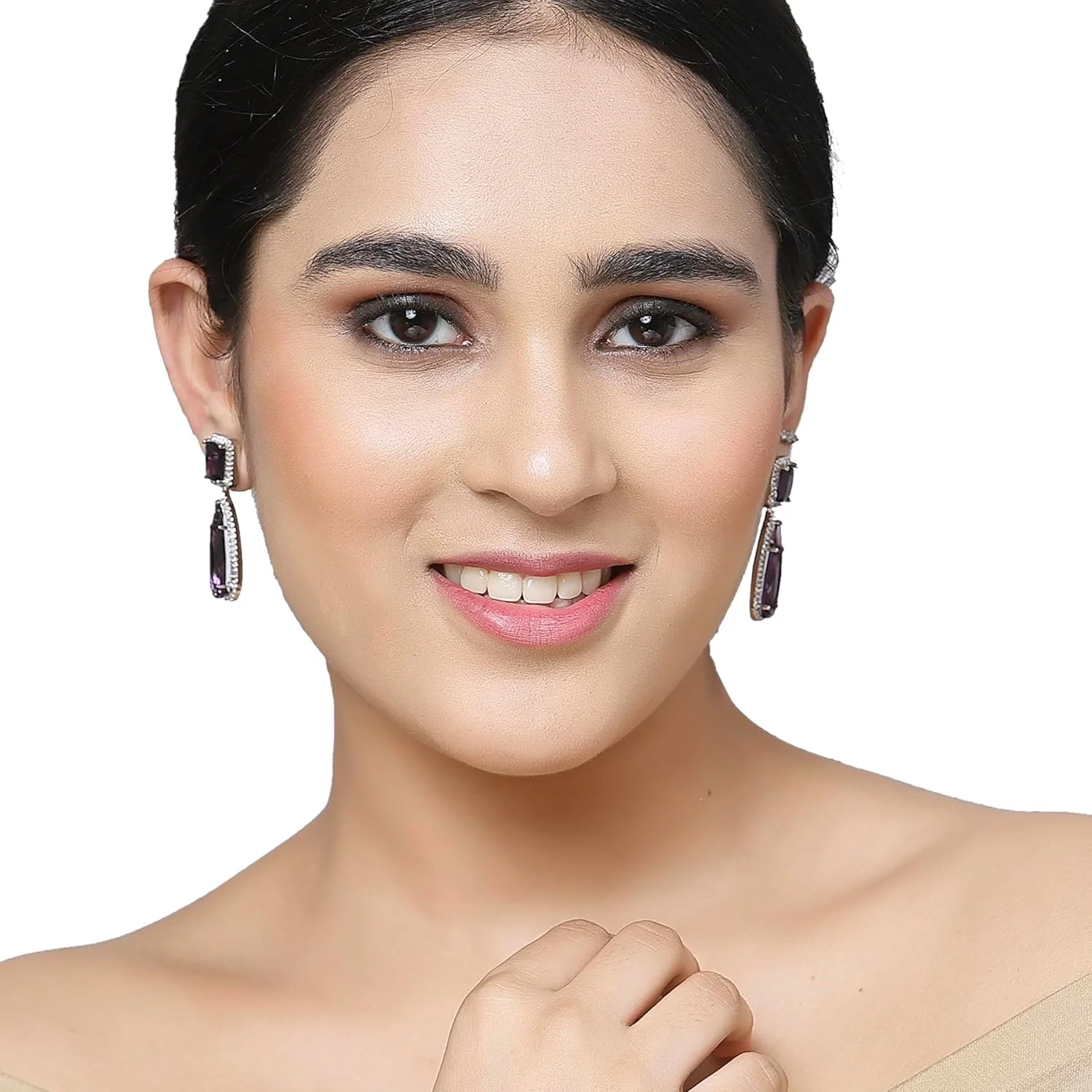 گوشواره های آویز اشکی دست ساز نگین دار الماس آمریکایی روکش رودیوم زنانه و دخترانه برند زنیم گوشواره های آویز اشکی دست ساز نگین دار الماس آمریکایی روکش رودیوم زنانه و دخترانه برند زنیم