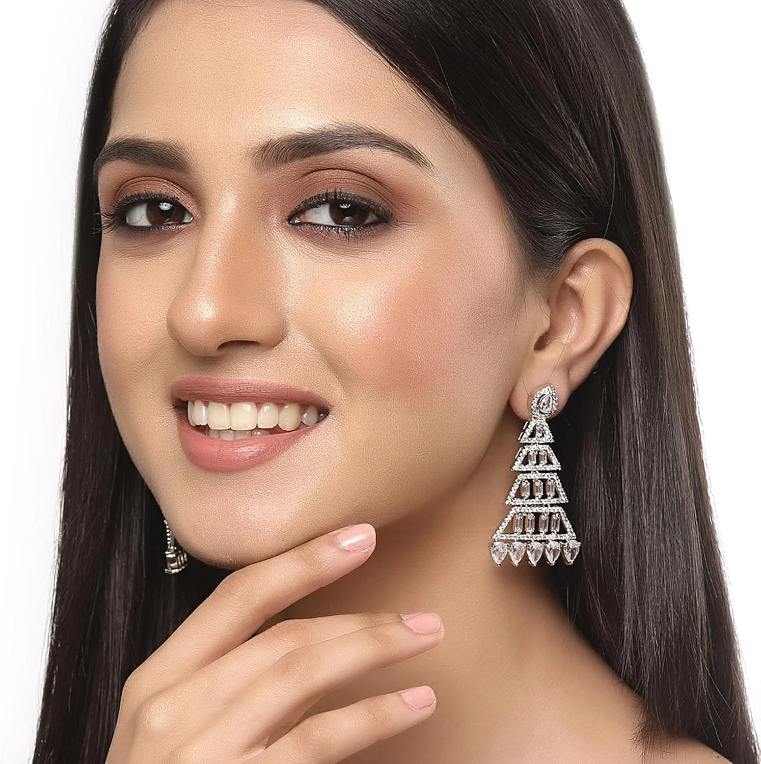 گوشواره های آویز مثلثی زنانه زنانه زنم با روکش نقره ای اکسید شده و نگین های الماس آمریکایی گوشواره های آویز مثلثی زنانه زنانه زنم با روکش نقره ای اکسید شده و نگین های الماس آمریکایی