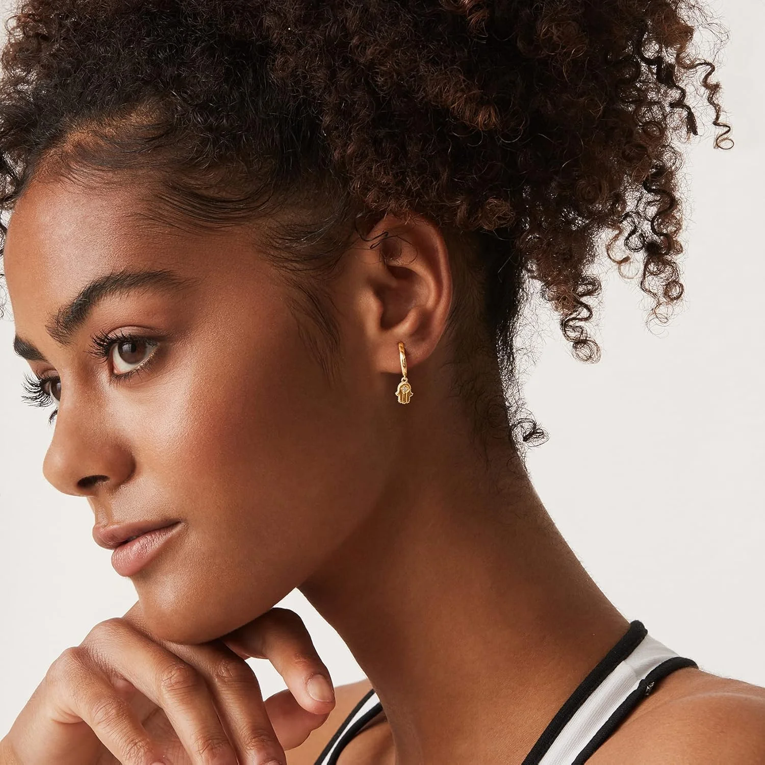 گوشواره های آویزی/آویز حلقه ای سبک وزن زنانه PAVOI با روکش طلای 14 عیار و پایه نقره استرلینگ S925 | ستاره، قفل، پروانه، ماه، رعد و برق | گوشواره های ظریف گوشواره های آویزی/آویز حلقه ای سبک وزن زنانه PAVOI با روکش طلای 14 عیار و پایه نقره استرلینگ S925 | ستاره، قفل، پروانه، ماه، رعد و برق | گوشواره های ظریف