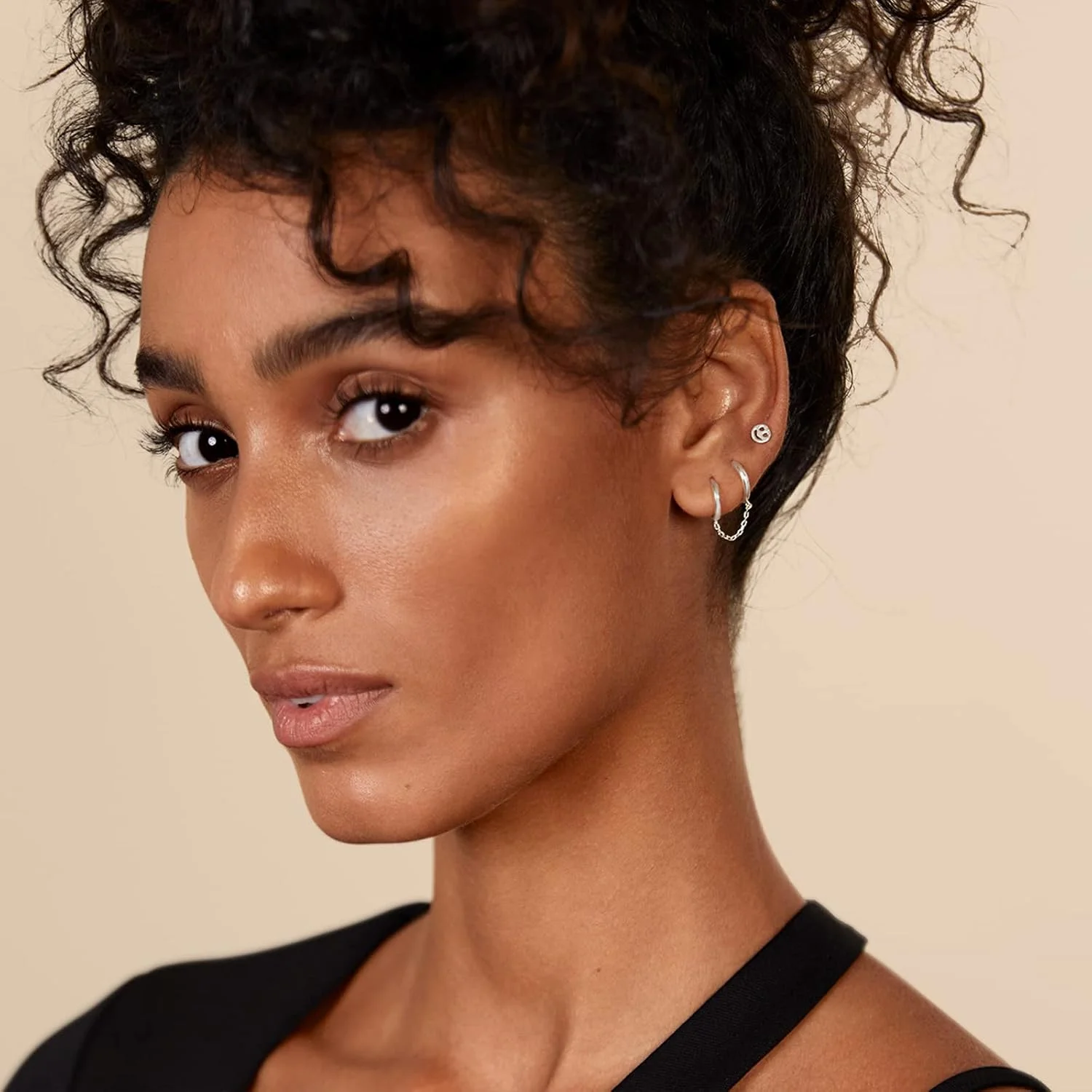 گوشواره زنجیری طلای 14 عیار PAVOI زنانه | گوشواره حلقه ای آویز زنجیری دوبل | گوشواره میخی مرواریدی زیرکونیا مکعبی زنانه گوشواره زنجیری طلای 14 عیار PAVOI زنانه | گوشواره حلقه ای آویز زنجیری دوبل | گوشواره میخی مرواریدی زیرکونیا مکعبی زنانه