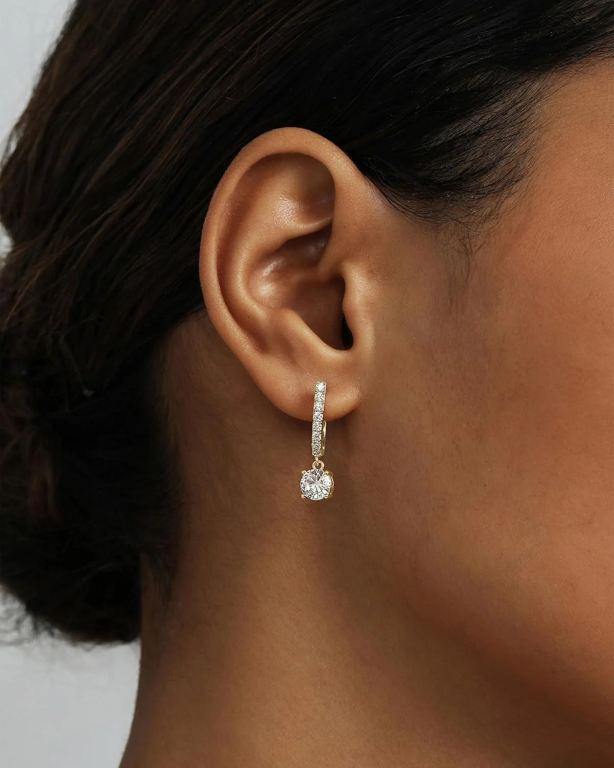 گوشواره های آویز عروس زنانه پاوی با روکش طلای 14 عیار - جواهرات مد روز با قفل ایمن گوشواره های آویز عروس زنانه پاوی با روکش طلای 14 عیار - جواهرات مد روز با قفل ایمن