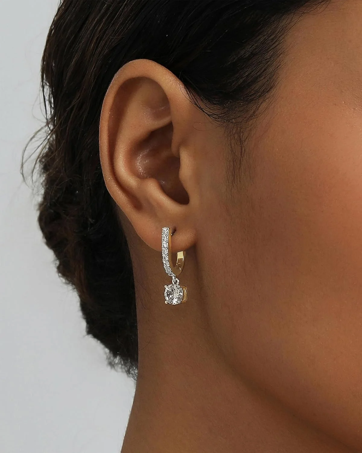 گوشواره های آویز عروس زنانه پاوی با روکش طلای 14 عیار - جواهرات مد روز با قفل ایمن گوشواره های آویز عروس زنانه پاوی با روکش طلای 14 عیار - جواهرات مد روز با قفل ایمن