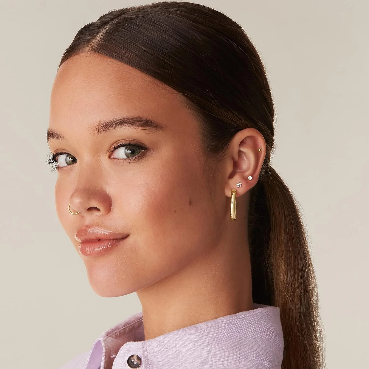 گوشواره های میخی پشت صاف با روکش طلای 14 عیار و پایه نقره استرلینگ 925 پاوی برای زنان | پیرسینگ غضروف هلیکس | گوشواره های زیرکونیا مکعبی گوشواره های میخی پشت صاف با روکش طلای 14 عیار و پایه نقره استرلینگ 925 پاوی برای زنان | پیرسینگ غضروف هلیکس | گوشواره های زیرکونیا مکعبی