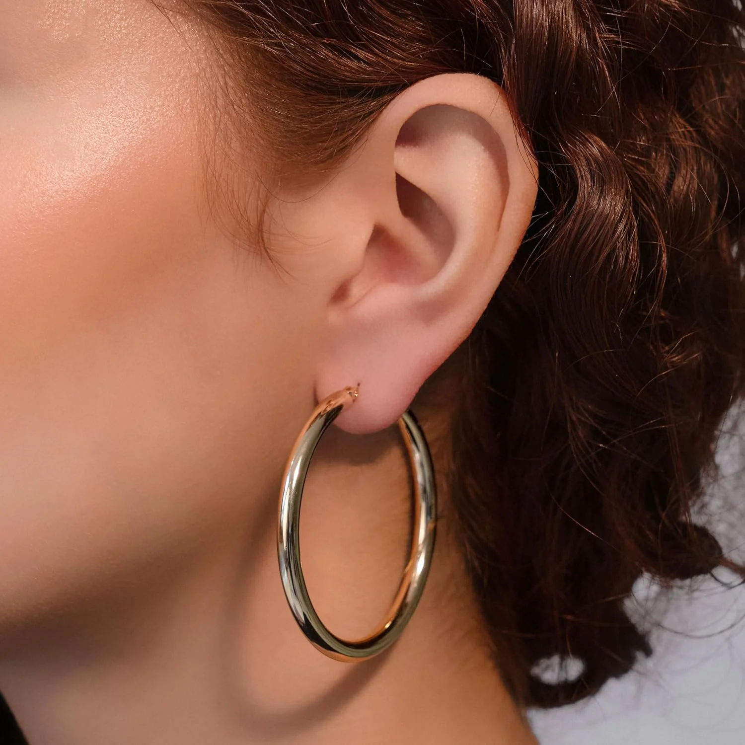 گوشواره های حلقه ای ضخیم زنانه دی کی ان وای، 50 میلی متر گوشواره های حلقه ای ضخیم زنانه دی کی ان وای، 50 میلی متر