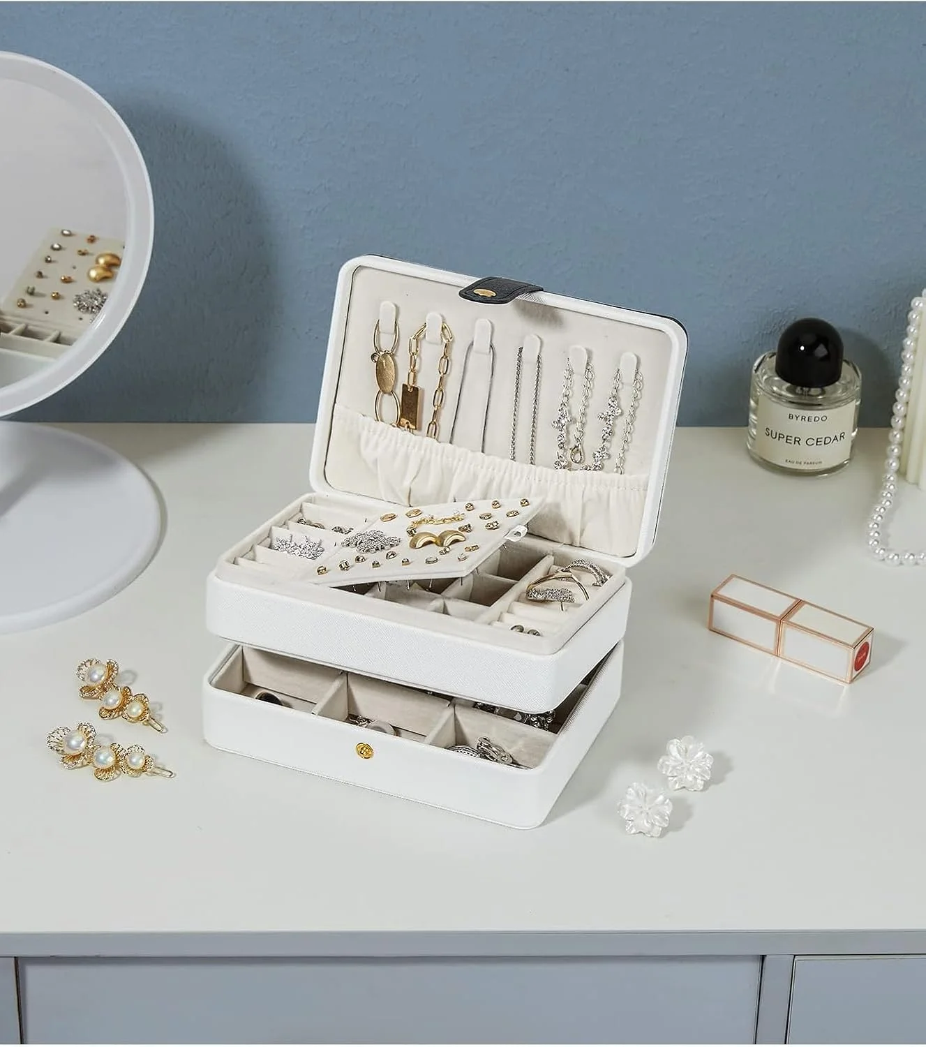 جعبه جواهرات مسافرتی، جعبه سازمان دهنده جواهرات برای زنان و دختران، نگهدارنده نمایش جواهرات چرمی PU، برای گوشواره های میخی، انگشترها، گردنبندها (سایز کوچک+سفید) جعبه جواهرات مسافرتی، جعبه سازمان دهنده جواهرات برای زنان و دختران، نگهدارنده نمایش جواهرات چرمی PU، برای گوشواره های میخی، انگشترها، گردنبندها (سایز کوچک+سفید)