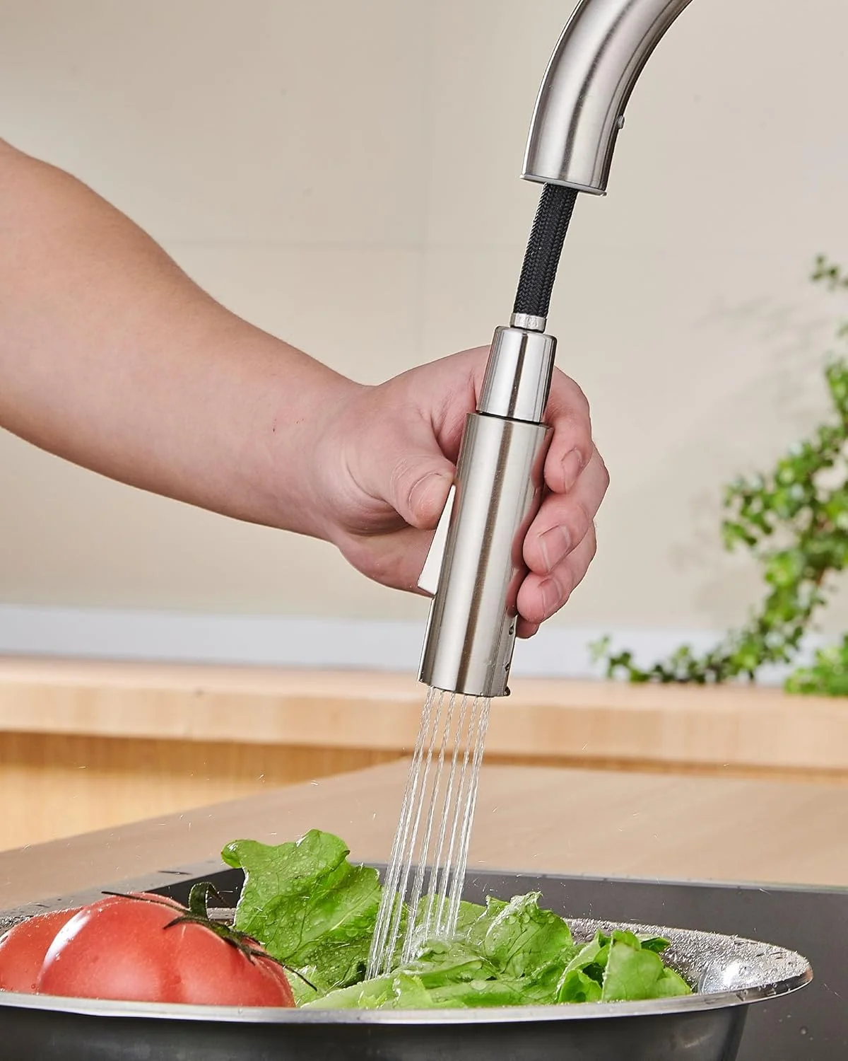 شیر آشپزخانه QFN، شیرآلات سینک آشپزخانه، شیر مخلوط کن آشپزخانه با اسپری کشویی تک دستگیره، فولاد ضد زنگ