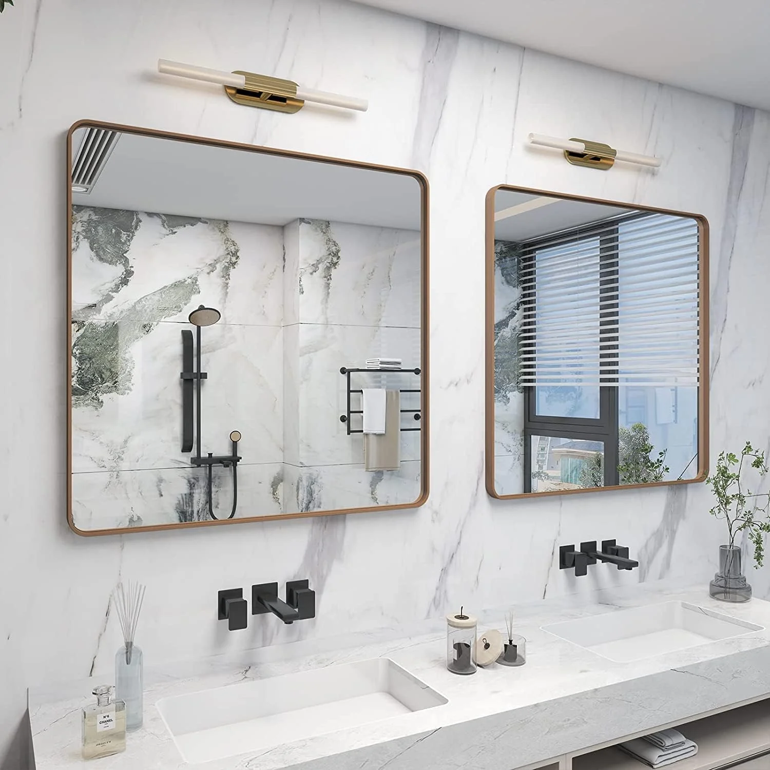 آینه دیواری مربع مناسب آرایش، آینه مدرن فلزی با قاب فلزی، آینه آویز تزئینی دیواری با گوشه های گرد مناسب اتاق خواب، اتاق نشیمن، ورودی راهرو (70 * 70 سانتی متر، طلایی) آینه دیواری مربع مناسب آرایش، آینه مدرن فلزی با قاب فلزی، آینه آویز تزئینی دیواری با گوشه های گرد مناسب اتاق خواب، اتاق نشیمن، ورودی راهرو (70 * 70 سانتی متر، طلایی)