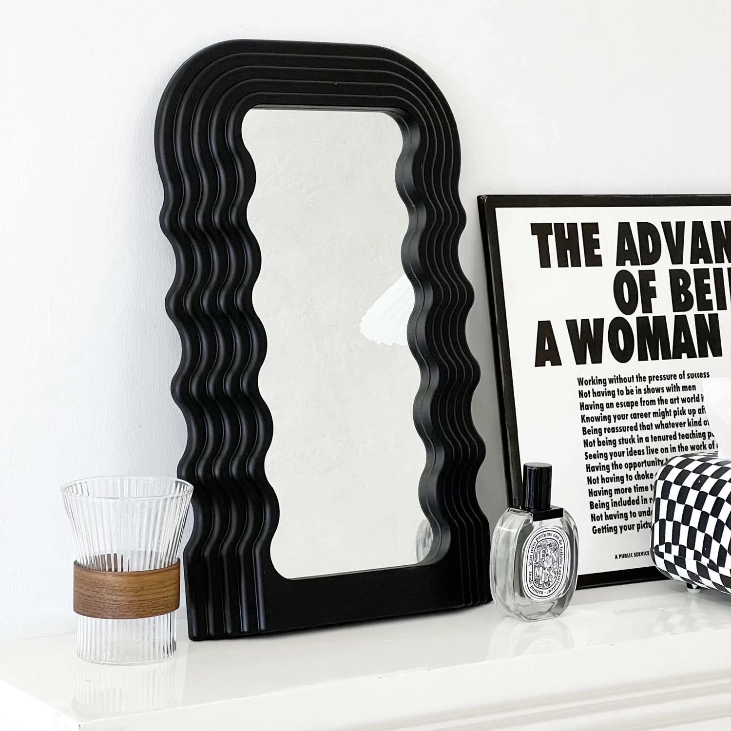 آینه با قاب نامنظم طرح موجی Simmer Stone، آینه تزئینی رومیزی دیواری برای اتاق نشیمن، اتاق خواب، راهرو، دکوراسیون منزل، هدیه تولد و خانه نویی (مشکی)