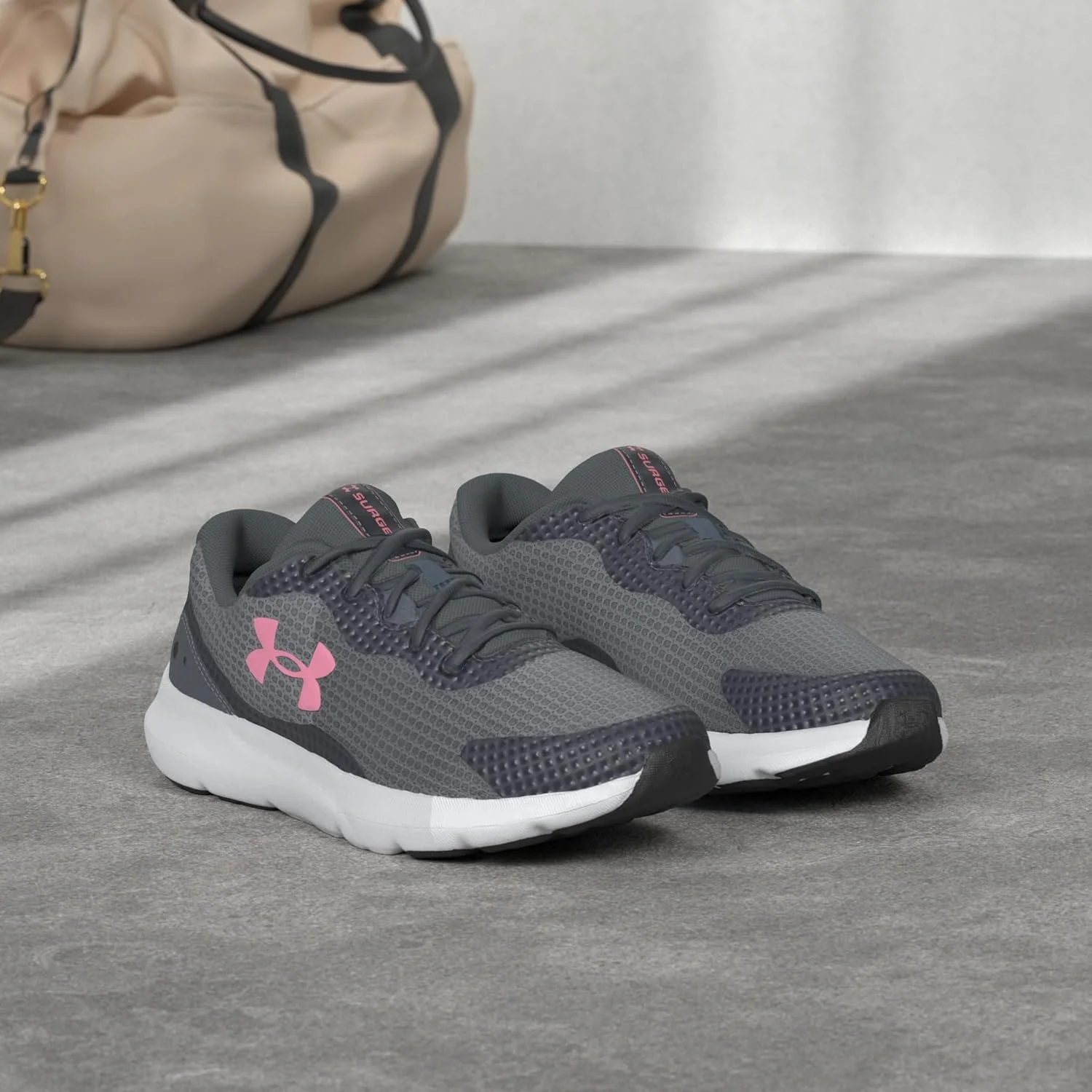 کفش زنانه آندر آرمور مدل W Surge 3