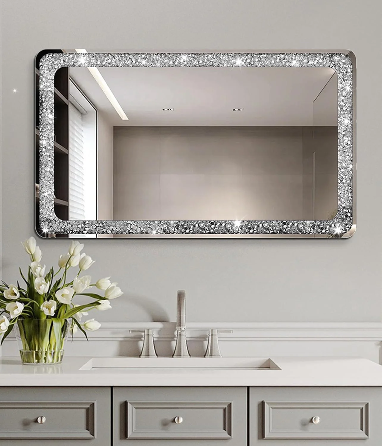 آینه دیواری ال ای دی V PARTY برای اتاق خواب، آینه مستطیلی الماس خرد شده کریستالی، آینه HD براق نصب شده روی دیوار، آینه گوشه آویز تزئینی برای حمام، اتاق نشیمن، ورودی (نقره ای، 75x120 سانتی متر)