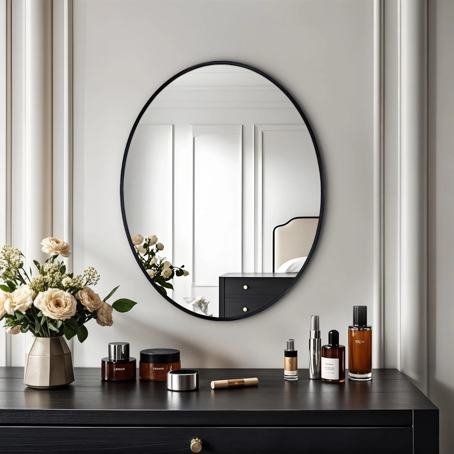 آینه دیواری بیضی مشکی Medla: آینه تزئینی مدرن برای حمام، اتاق خواب یا ورودی - شیشه HD، ضد خرد شدن، قاب آلومینیومی ضد زنگ - آینه روشویی عمودی با قلاب 80x60 سانتی متر