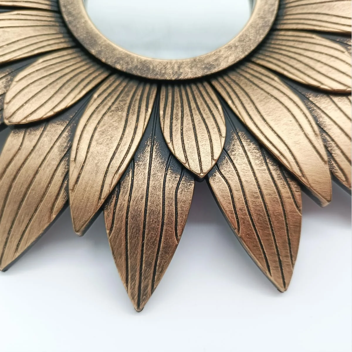 آینه های دیواری طلایی رترو MCCXXII بسته 1 عددی. آینه های گرد. شکل گل آفتابگردان. آینه های تزئینی. آینه های دیواری برای دکوراسیون منزل. قاب های پلاستیکی. آینه های شیشه ای. رنگ طلایی قدیمی. آینه های دیواری طلایی رترو MCCXXII بسته 1 عددی. آینه های گرد. شکل گل آفتابگردان. آینه های تزئینی. آینه های دیواری برای دکوراسیون منزل. قاب های پلاستیکی. آینه های شیشه ای. رنگ طلایی قدیمی.