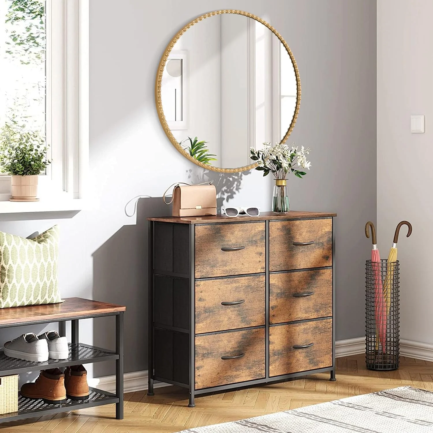 آینه گرد آویز Lzuso، آینه مدرن دایره ای با قاب فلزی و مهره دار، مناسب حمام، اتاق نشیمن، ورودی منزل، تزئینی طلایی 60x60 سانتی متر آینه گرد آویز Lzuso، آینه مدرن دایره ای با قاب فلزی و مهره دار، مناسب حمام، اتاق نشیمن، ورودی منزل، تزئینی طلایی 60x60 سانتی متر