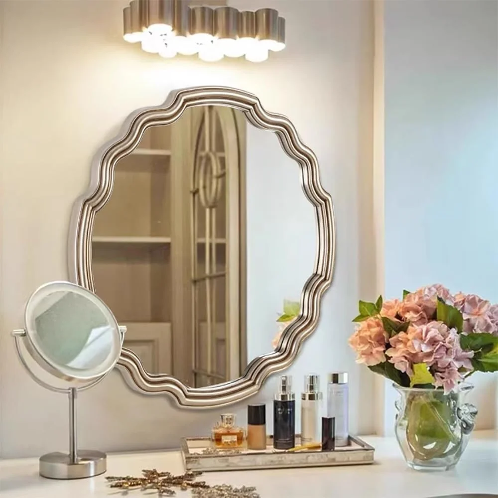 آینه دیواری به سبک اروپایی، آینه LED با کلید لمسی، آینه تزئینی، آینه حمام قاب دار PU با طرح قدیمی برای دکوراسیون منزل 80 * 80 سانتی متر / 31 * 31 اینچ (نقره ای + LED، 80 * 80 سانتی متر / 31 * 31 اینچ) آینه دیواری به سبک اروپایی، آینه LED با کلید لمسی، آینه تزئینی، آینه حمام قاب دار PU با طرح قدیمی برای دکوراسیون منزل 80 * 80 سانتی متر / 31 * 31 اینچ (نقره ای + LED، 80 * 80 سانتی متر / 31 * 31 اینچ)