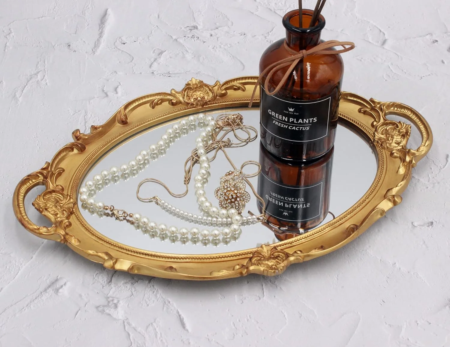 آینه دیواری تزئینی بیضی شکل عتیقه Eaoundm، طرح قدیمی، ابعاد 37 در 25.5 سانتی متر (طلایی)