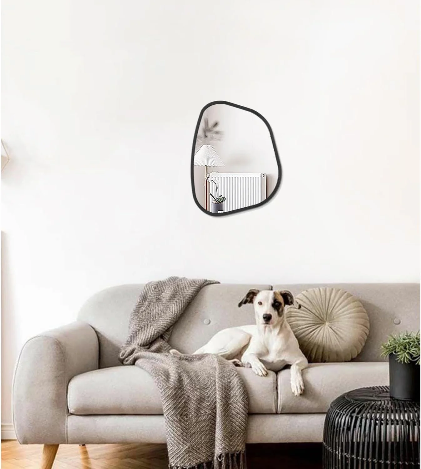 آینه دیواری نامتقارن مشکی، آینه بیضی نامنظم، قاب چوبی مدرن، آینه هنری با شکل منحصر به فرد، تزئینی برای اتاق نشیمن، اتاق خواب، حمام، ورودی راهرو، بزرگ 16"x12" آینه دیواری نامتقارن مشکی، آینه بیضی نامنظم، قاب چوبی مدرن، آینه هنری با شکل منحصر به فرد، تزئینی برای اتاق نشیمن، اتاق خواب، حمام، ورودی راهرو، بزرگ 16"x12"