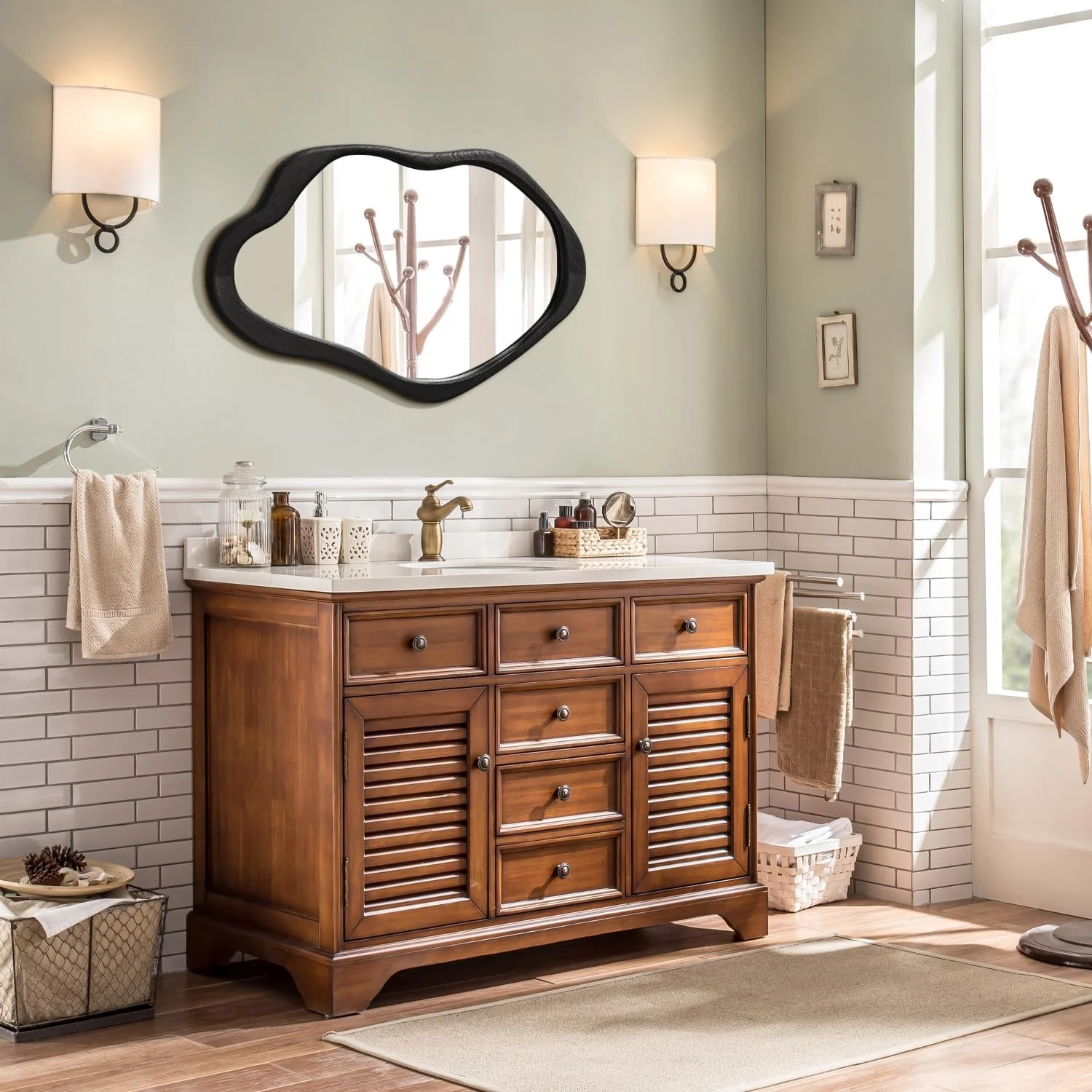 آینه دیواری نامتقارن AOAOPQ، آینه های تزئینی خلاقانه و منحصر به فرد، آینه های موج دار غیر عادی با حاشیه نامنظم 50x70 سانتی متر مشکی برای تزئین حمام و اتاق نشیمن آینه دیواری نامتقارن AOAOPQ، آینه های تزئینی خلاقانه و منحصر به فرد، آینه های موج دار غیر عادی با حاشیه نامنظم 50x70 سانتی متر مشکی برای تزئین حمام و اتاق نشیمن