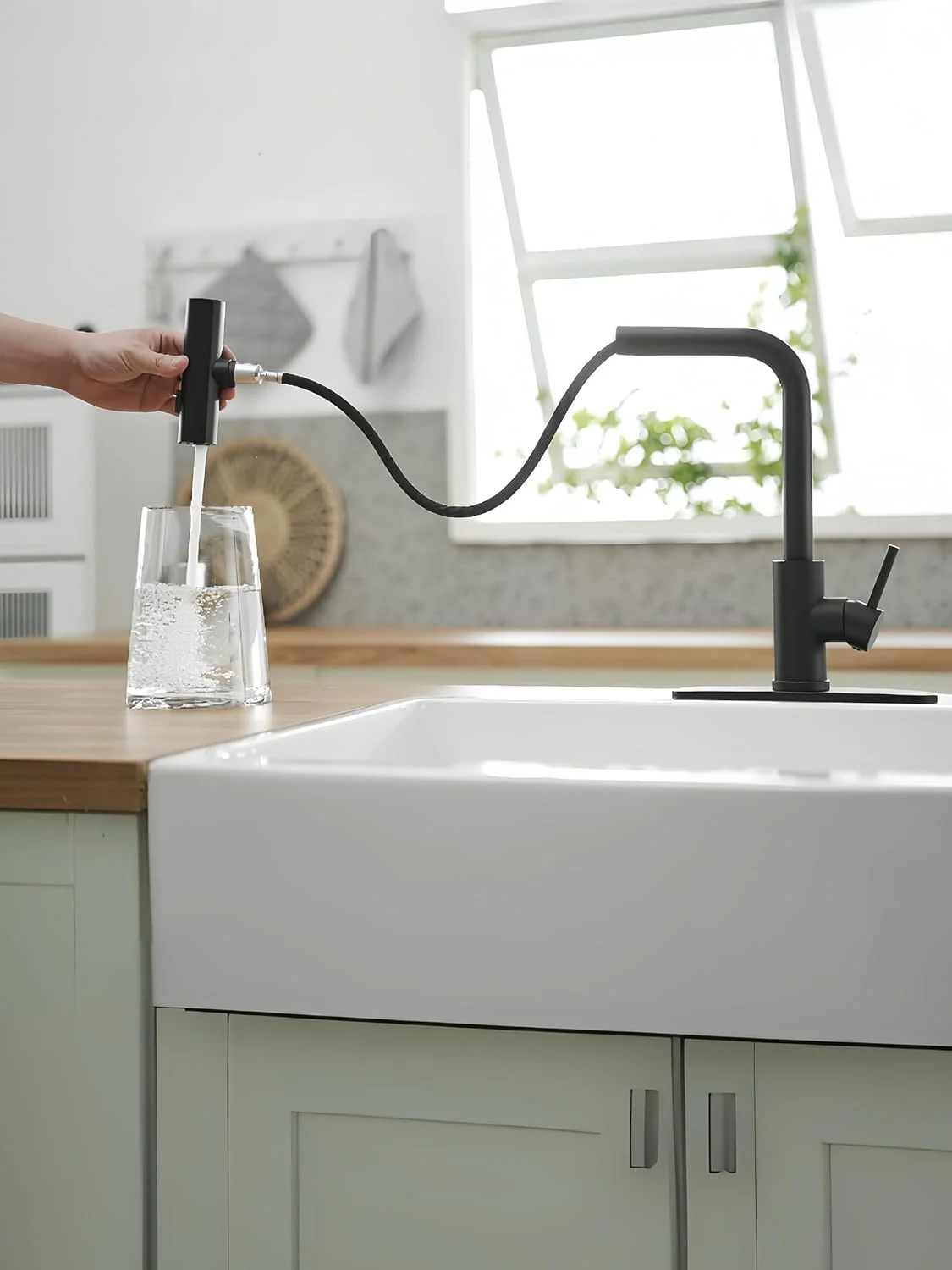 شیرآلات آشپزخانه TNTAIAHL با اسپری کشویی، شیر آب سینک آشپزخانه آبشاری، شیرآلات آشپزخانه استیل ضد زنگ تجاری، شیر آب سینک آشپزخانه تک دستگیره با اسپری کشویی برای 3 عملکرد شیرآلات آشپزخانه TNTAIAHL با اسپری کشویی، شیر آب سینک آشپزخانه آبشاری، شیرآلات آشپزخانه استیل ضد زنگ تجاری، شیر آب سینک آشپزخانه تک دستگیره با اسپری کشویی برای 3 عملکرد