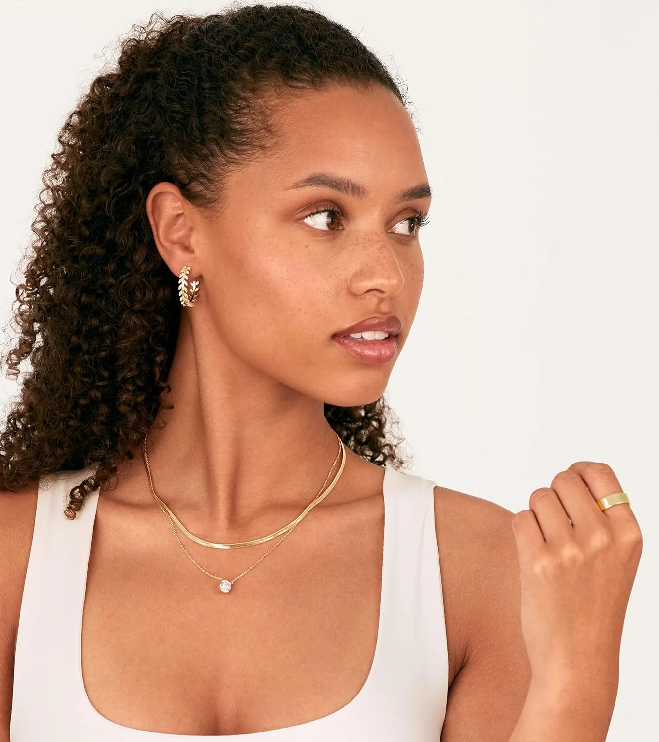 گوشواره های حلقه ای برگ نگین زیرکونیا با روکش طلای 14 عیار و پایه نقره استرلینگ 925 پاوی | گوشواره های حلقه ای طلایی زنانه گوشواره های حلقه ای برگ نگین زیرکونیا با روکش طلای 14 عیار و پایه نقره استرلینگ 925 پاوی | گوشواره های حلقه ای طلایی زنانه