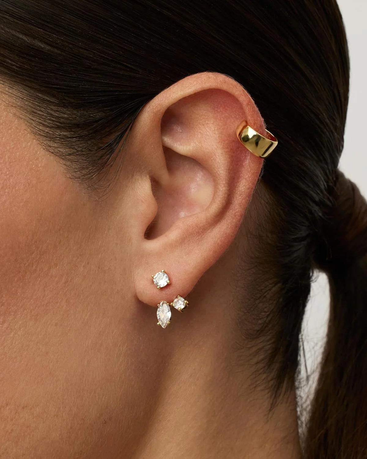 گوشواره های میخی استیتمنت جلو و عقب با روکش طلای 14 عیار و پایه نقره استرلینگ و زیرکونیا مکعبی پاوی | ژاکت گوشواره منحصر به فرد برای زنان