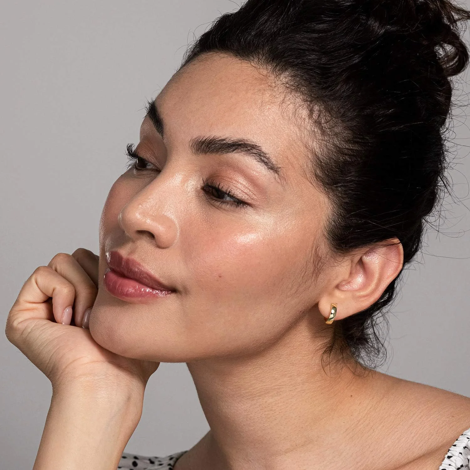 گوشواره های حلقه ای کوچک پاوی با روکش طلای 14 عیار و پایه نقره استرلینگ | گوشواره های حلقه ای کوچک | گوشواره های طلایی زنانه گوشواره های حلقه ای کوچک پاوی با روکش طلای 14 عیار و پایه نقره استرلینگ | گوشواره های حلقه ای کوچک | گوشواره های طلایی زنانه