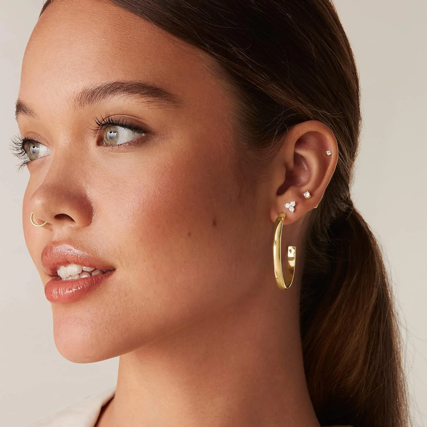 گوشواره های میخی کوچک چند شکلی با پشت صاف PAVOI با روکش طلای 14 عیار و پایه نقره استرلینگ برای زنان | جواهرات پیرسینگ غضروف هلیکس گوشواره های میخی کوچک چند شکلی با پشت صاف PAVOI با روکش طلای 14 عیار و پایه نقره استرلینگ برای زنان | جواهرات پیرسینگ غضروف هلیکس