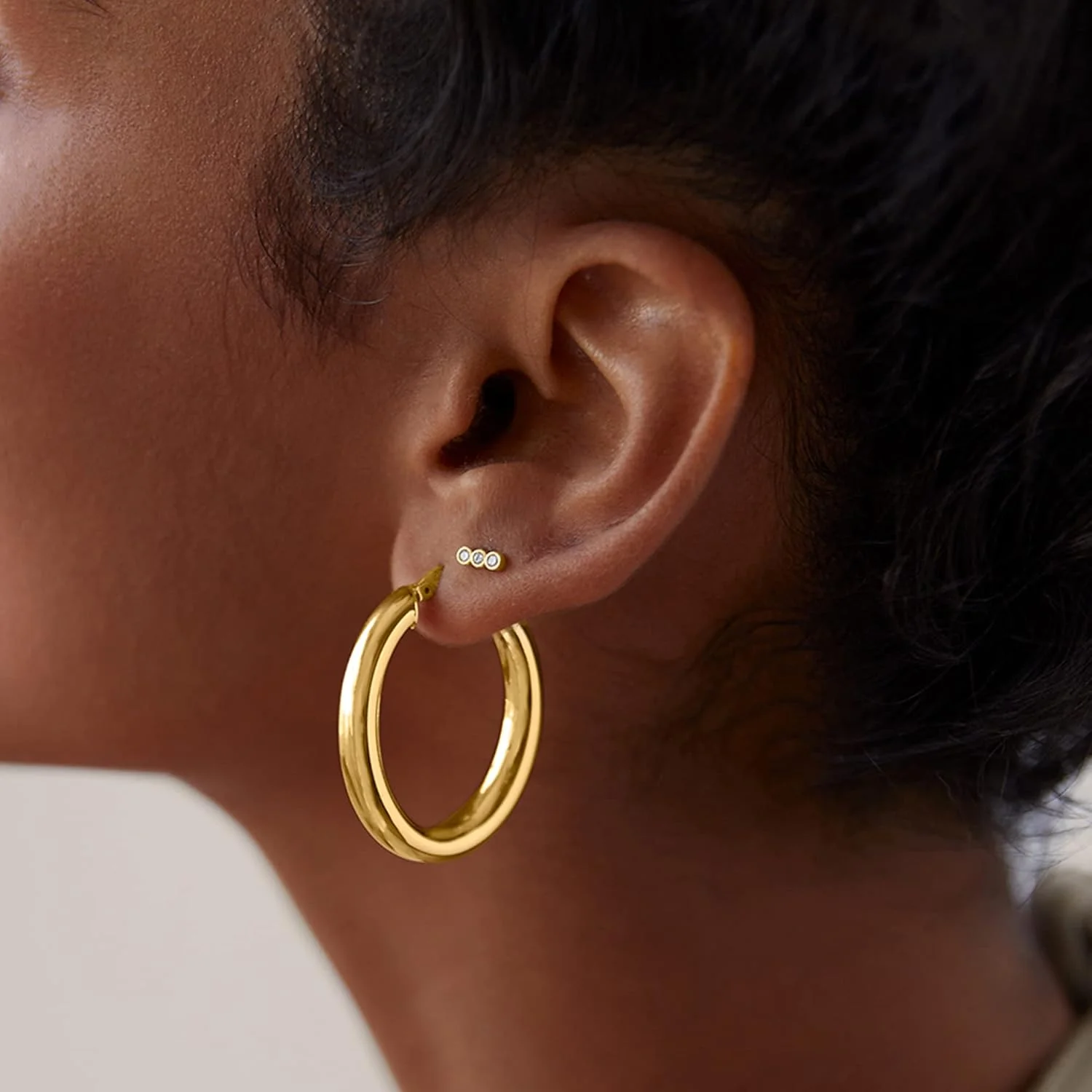 گوشواره های میخی پشت صاف زنانه پاوی با روکش طلای 14 عیار و پایه نقره استرلینگ 925 با زیرکونیا مکعبی | گوشواره غضروفی | پیرسینگ هلیکس | گوشواره های کوچک | طرح های ترینیتی، مروارید، مارکیز، اوپال