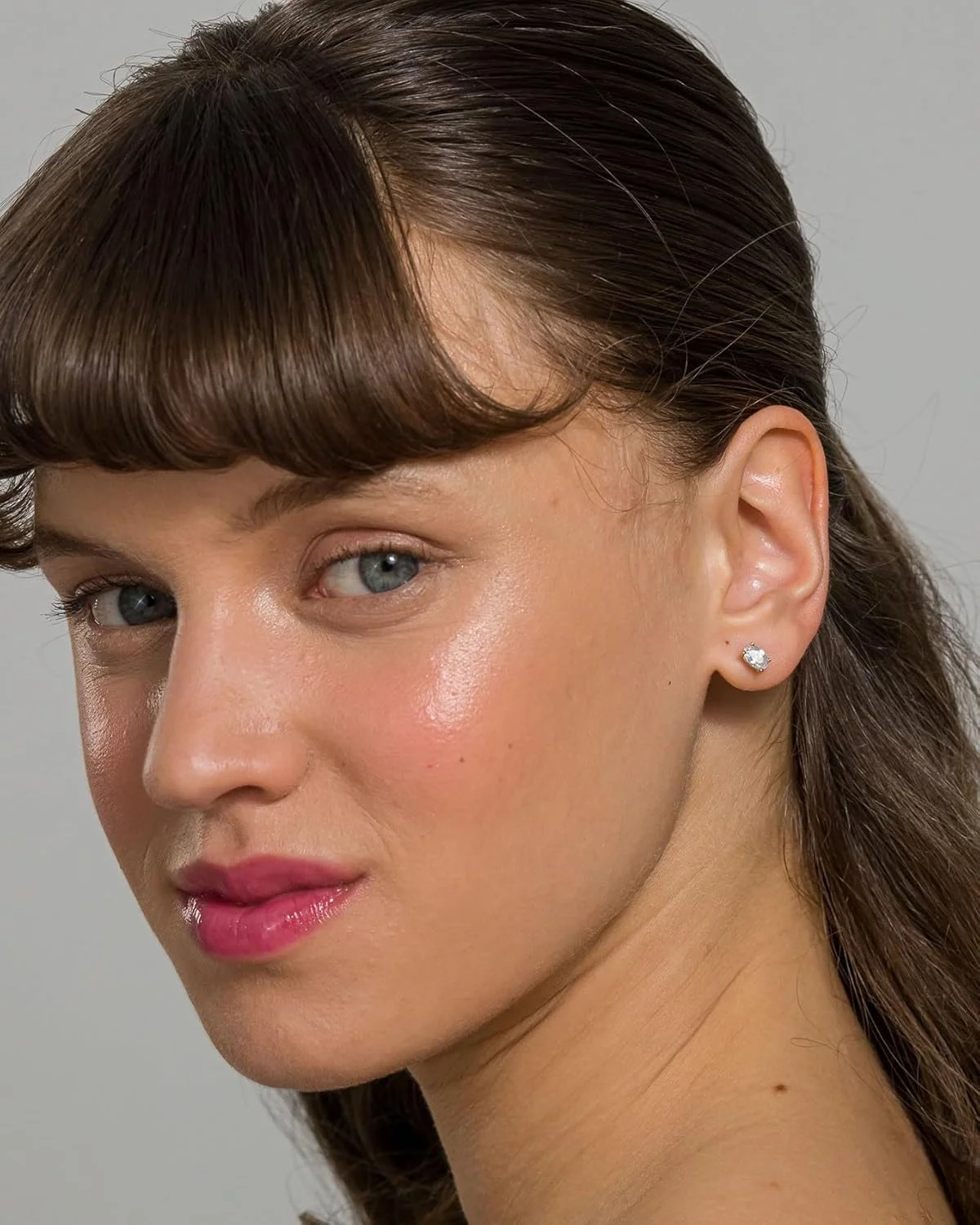 گوشواره های میخی زنانه پاوی با روکش طلای 14 عیار و نقره استرلینگ با زیرکونیا مکعبی | گوشواره های CZ الماس مصنوعی گوشواره های میخی زنانه پاوی با روکش طلای 14 عیار و نقره استرلینگ با زیرکونیا مکعبی | گوشواره های CZ الماس مصنوعی