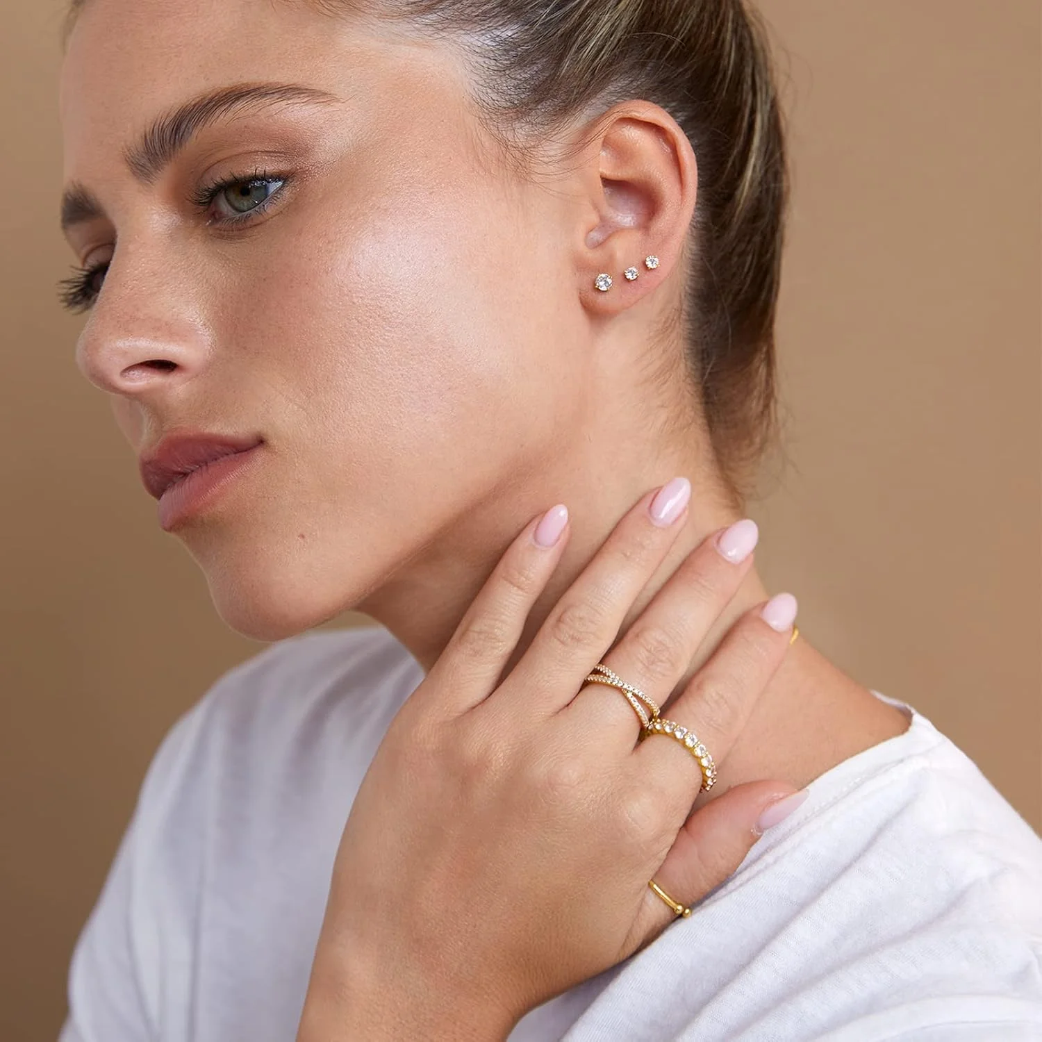 گوشواره های میخی نگین دار زیرکونیا با روکش طلای 14 عیار و پایه نقره استرلینگ 925 | گوشواره غضروفی | جواهرات پیرسینگ هلیکس | گوشواره های میخی کوچک زنانه گوشواره های میخی نگین دار زیرکونیا با روکش طلای 14 عیار و پایه نقره استرلینگ 925 | گوشواره غضروفی | جواهرات پیرسینگ هلیکس | گوشواره های میخی کوچک زنانه