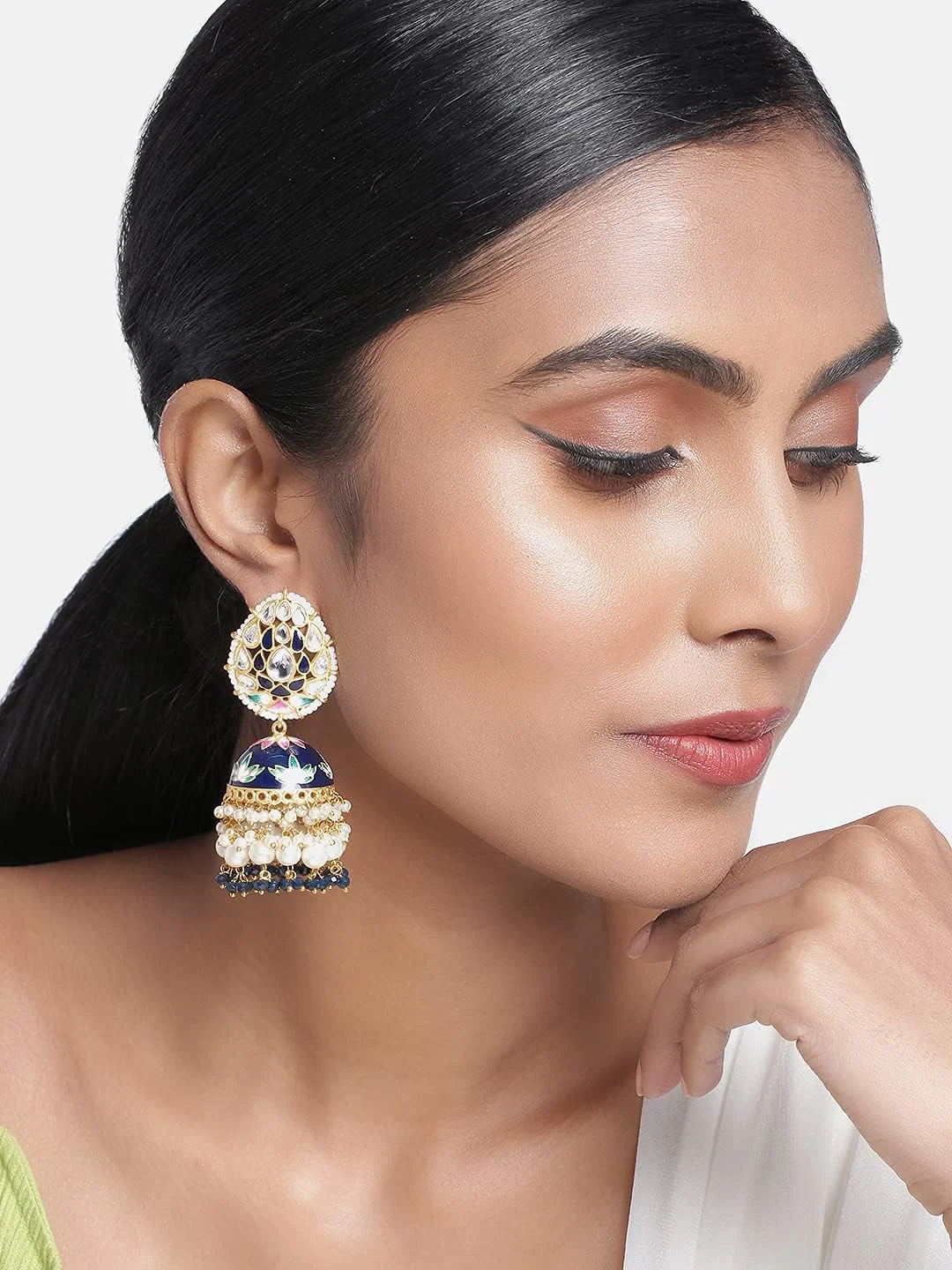 آهلی، گوشواره های جومکا جومکی میناکاری شده طرح گل طلایی رنگ، مناسب لباس عروسی سنتی، دارای منگوله مهره ای، زیورآلات مد روز قومی هندی برای زنان و دختران آهلی، گوشواره های جومکا جومکی میناکاری شده طرح گل طلایی رنگ، مناسب لباس عروسی سنتی، دارای منگوله مهره ای، زیورآلات مد روز قومی هندی برای زنان و دختران