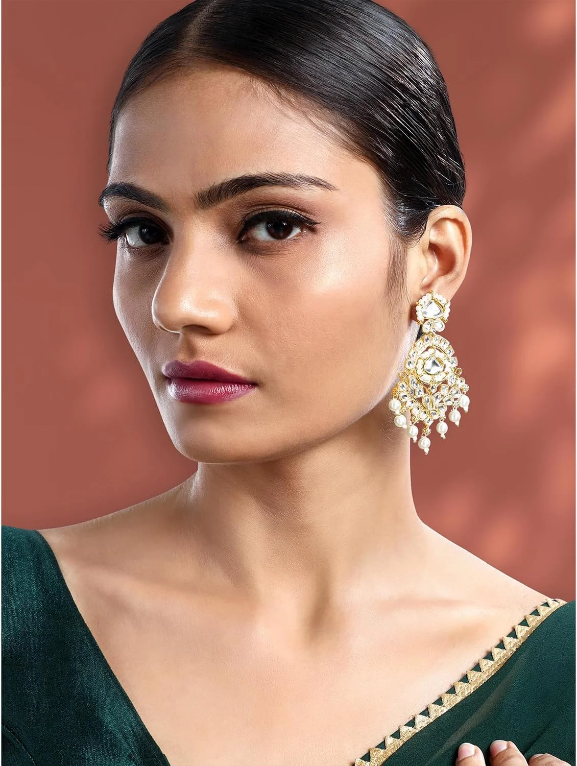 آهلی گوشواره های آویز نگین دار با روکش طلایی و سنگ مصنوعی سفید و مهره، هدیه جواهرات قومی برای زنان