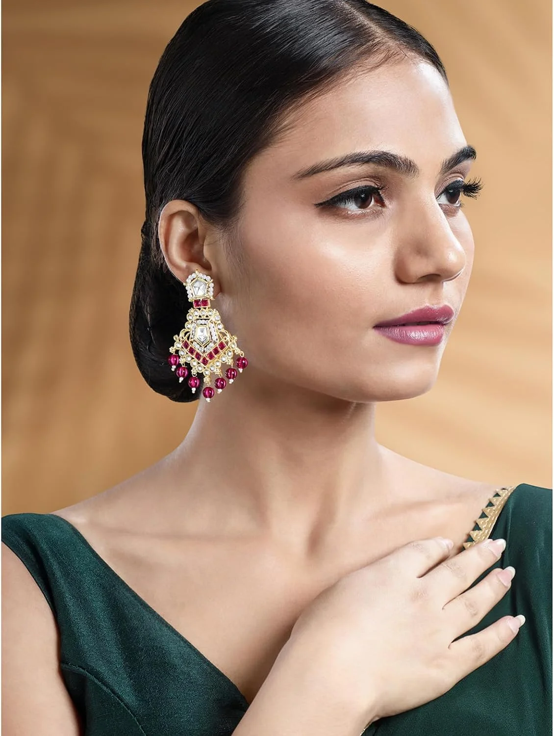 گوشواره های آویز نگین دار Aheli Rani صورتی با نگین های Kundan و مهره، هدیه جواهرات قومی برای زنان گوشواره های آویز نگین دار Aheli Rani صورتی با نگین های Kundan و مهره، هدیه جواهرات قومی برای زنان