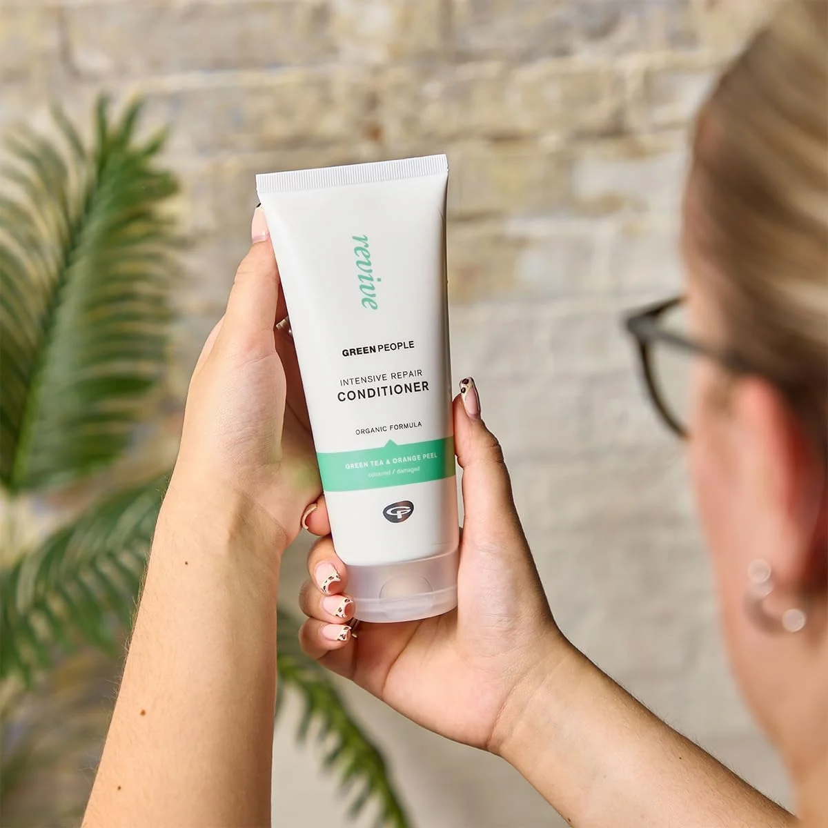 نرم کننده ترمیم کننده قوی مو گرین پیپل - برای موهای رنگ شده و آسیب دیده - ارگانیک، بدون تست حیوانی و وگان، 200 میلی لیتر