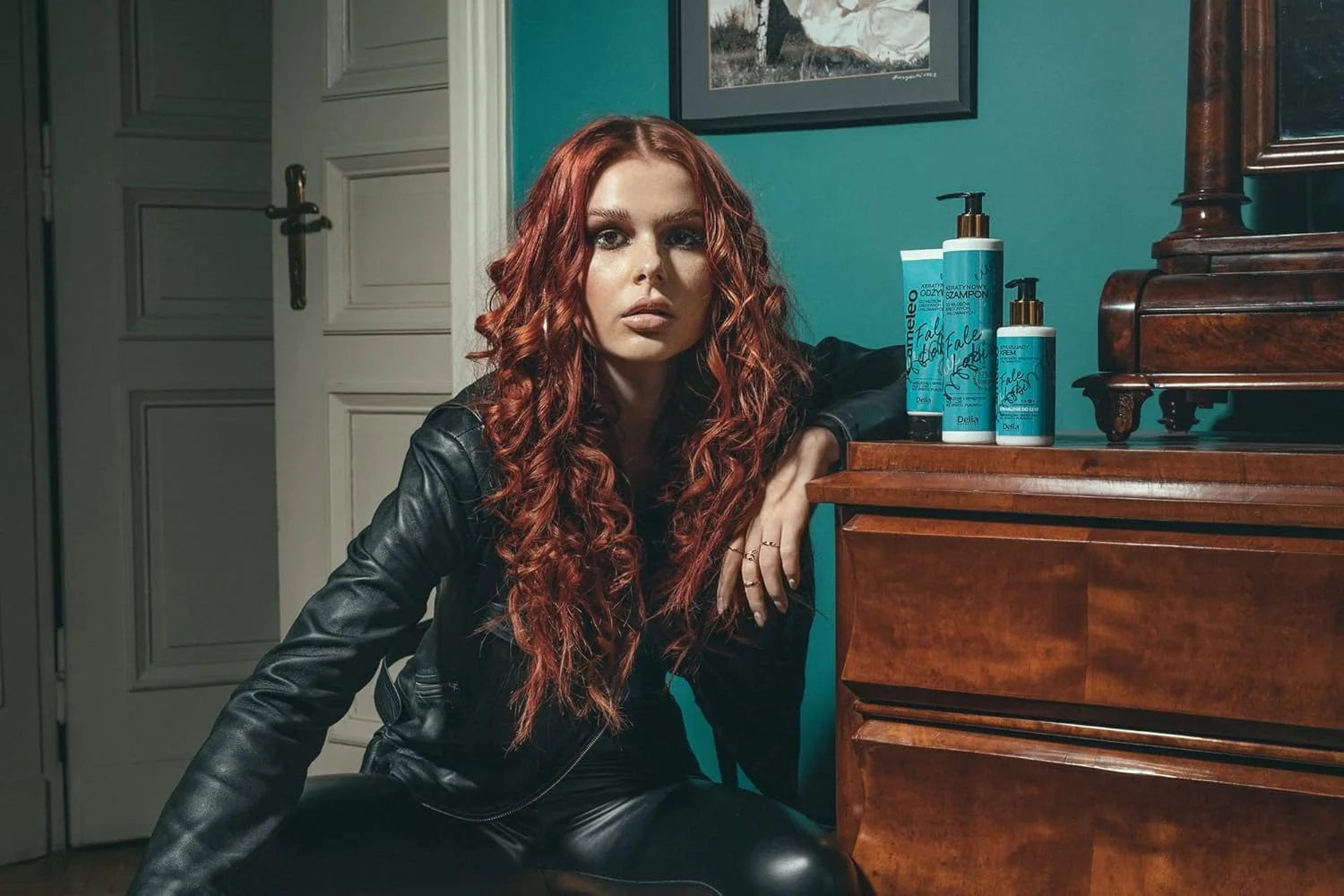 کرم نرم کننده موهای فر و مجعد Cameleo - Waves & Curls - حاوی کراتین - مناسب موهای فر و مجعد - کراتین - نرم کننده و حالت دهنده موهای فر و مجعد - آبرسان و احیا کننده - صاف کننده - 200 میلی لیتر کرم نرم کننده موهای فر و مجعد Cameleo - Waves & Curls - حاوی کراتین - مناسب موهای فر و مجعد - کراتین - نرم کننده و حالت دهنده موهای فر و مجعد - آبرسان و احیا کننده - صاف کننده - 200 میلی لیتر