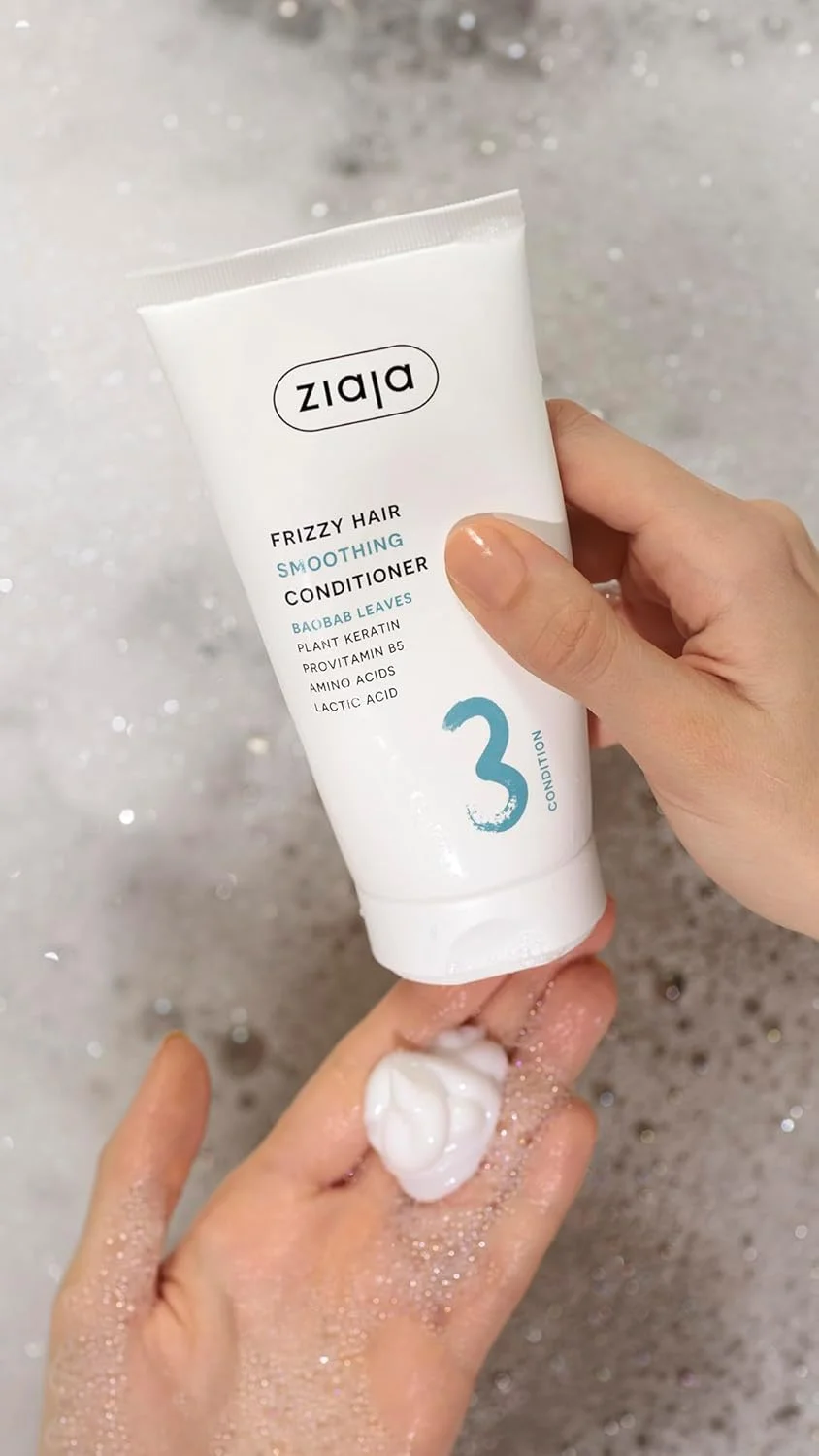 نرم کننده مو حاوی برگ های ضروری گیاه بائوباب زیاجا نرم کننده مو حاوی برگ های ضروری گیاه بائوباب زیاجا