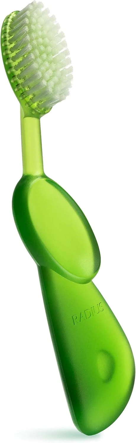 مسواک بزرگ اورجینال RADIUS، فاقد BPA و مورد تایید ADA - دست راست - برس سبز با جعبه سبز مسواک بزرگ اورجینال RADIUS، فاقد BPA و مورد تایید ADA - دست راست - برس سبز با جعبه سبز