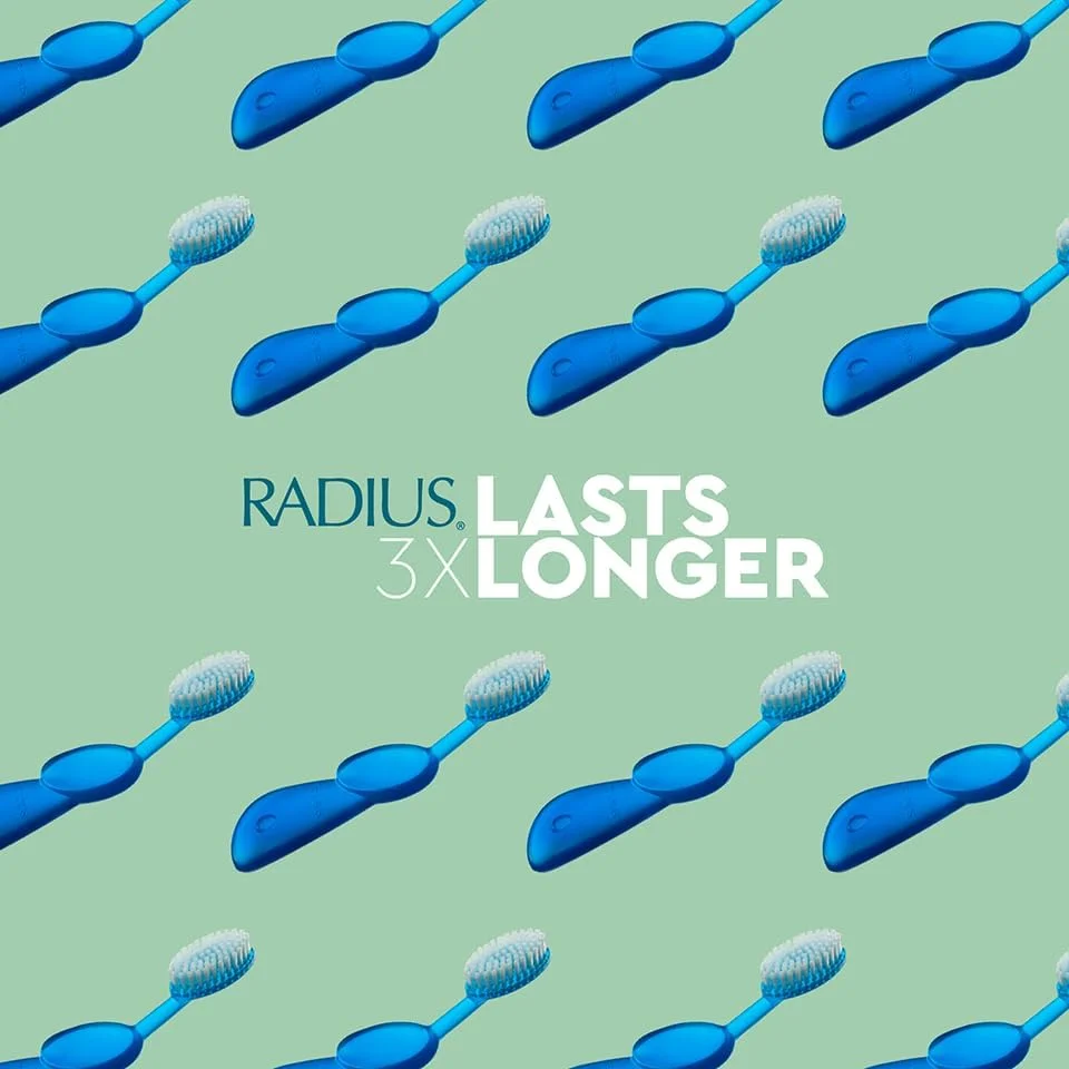 مسواک RADIUS Flex Brush با برس نرم، بدون BPA و مورد تایید ADA، طراحی شده برای بهبود سلامت لثه و کاهش مشکلات - دست راست - مشکی/بنفش - بسته 1 عددی مسواک RADIUS Flex Brush با برس نرم، بدون BPA و مورد تایید ADA، طراحی شده برای بهبود سلامت لثه و کاهش مشکلات - دست راست - مشکی/بنفش - بسته 1 عددی