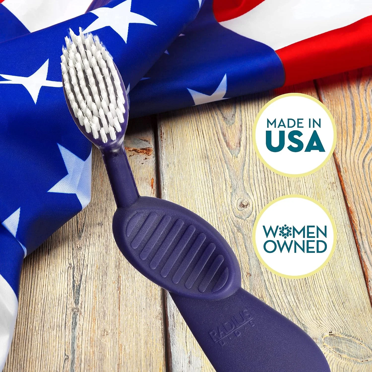 مسواک RADIUS Flex Brush با برس نرم، بدون BPA و مورد تایید ADA، طراحی شده برای بهبود سلامت لثه و کاهش مشکلات - دست راست - سیاه/سفید - بسته 1 عددی مسواک RADIUS Flex Brush با برس نرم، بدون BPA و مورد تایید ADA، طراحی شده برای بهبود سلامت لثه و کاهش مشکلات - دست راست - سیاه/سفید - بسته 1 عددی