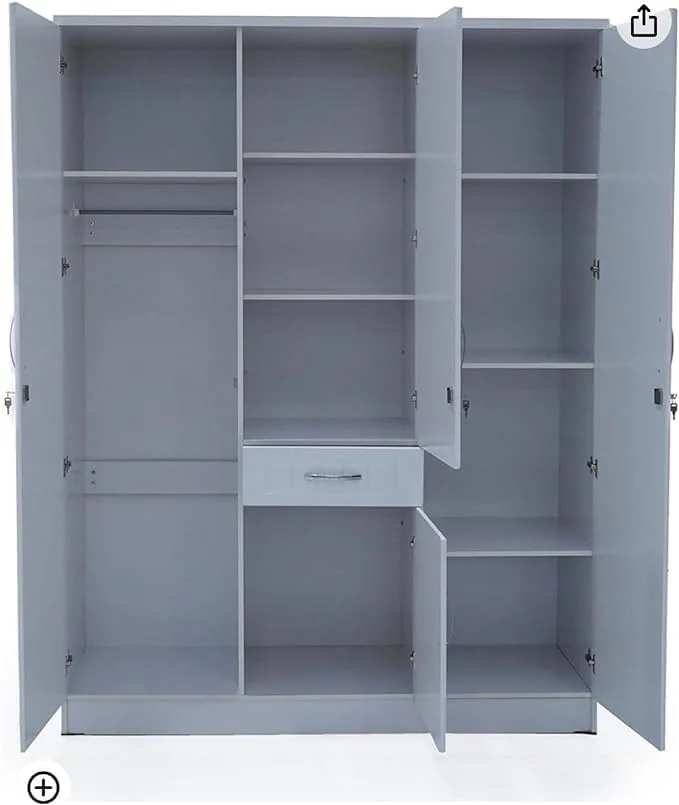 کمد لباس چوبی سه درب با آینه، سه درب قفلدار، یک کشو، یک فضای ذخیرهسازی کوچک زیر کشو، یک چوب لباسی در یک طرف زیر قفسه، دو قفسه در طرف دیگر کمد لباس چوبی سه درب با آینه، سه درب قفلدار، یک کشو، یک فضای ذخیرهسازی کوچک زیر کشو، یک چوب لباسی در یک طرف زیر قفسه، دو قفسه در طرف دیگر