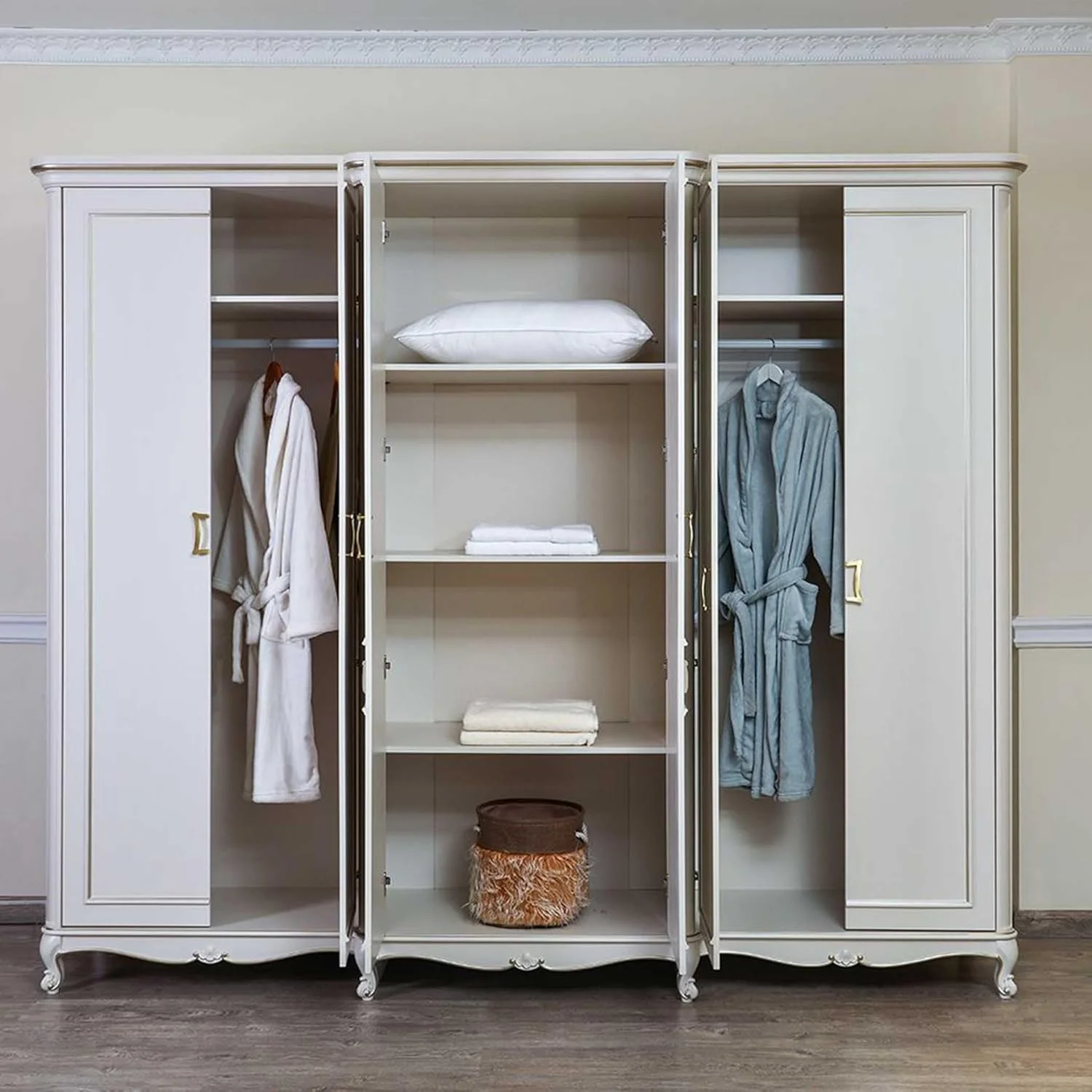 کمد لباس 6 درب هاینریش پان امارات