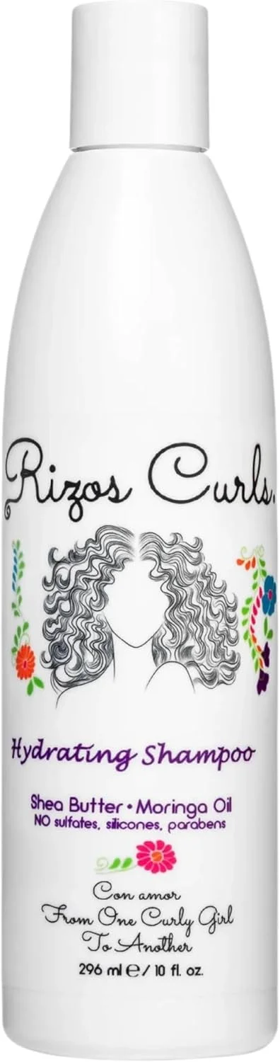 شامپو آبرسان موهای فر ریزوس کرل. حاوی روغن شی باتر و مورینگا. مرطوب کننده و تقویت کننده هر فر با محصولات طبیعی و ویتامین ها. کاهش دهنده خشکی پوست سر. محصولات مراقبت از موی لاتین