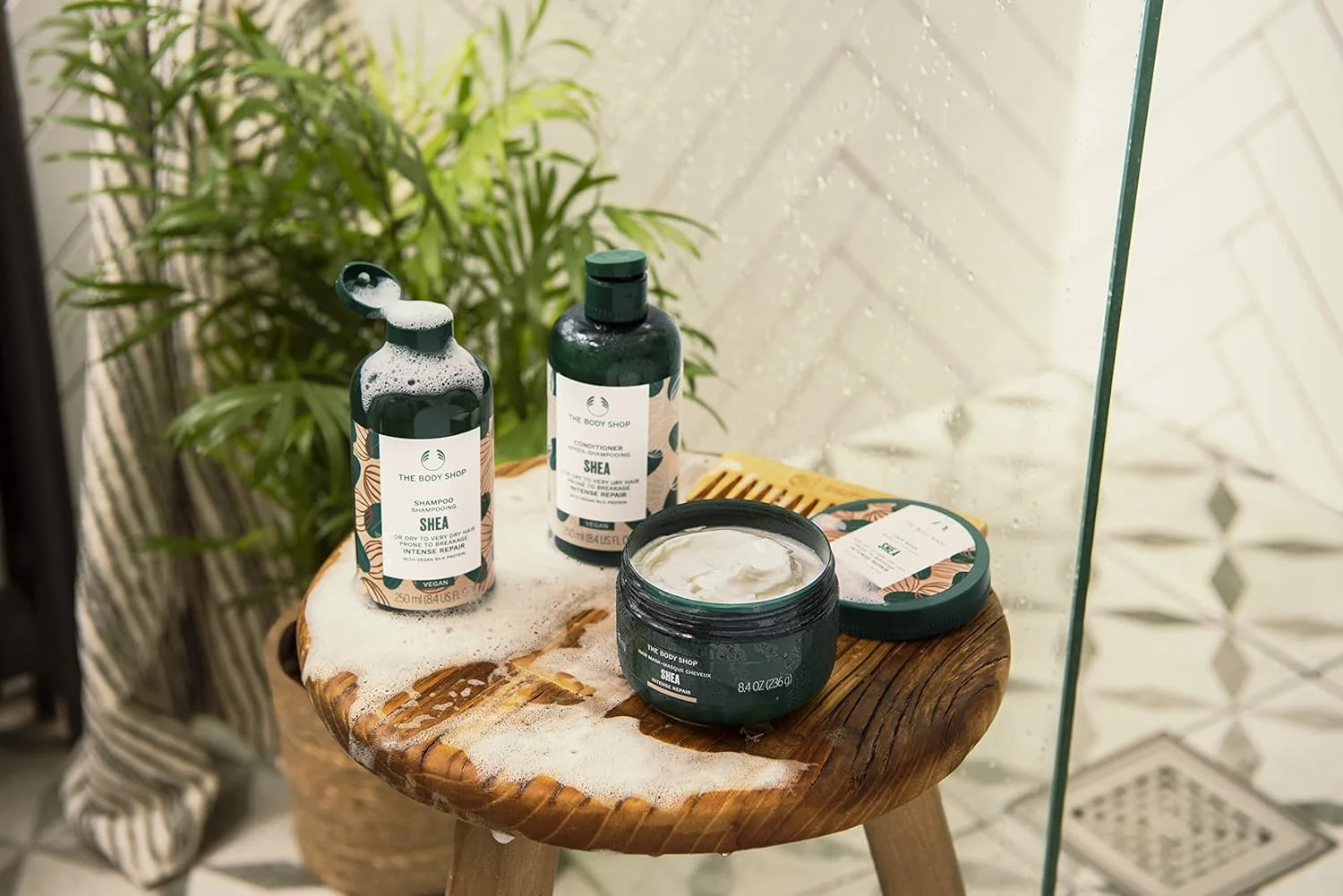 شامپو ترمیم کننده قوی شی باتر بادی شاپ شامپو ترمیم کننده قوی شی باتر بادی شاپ