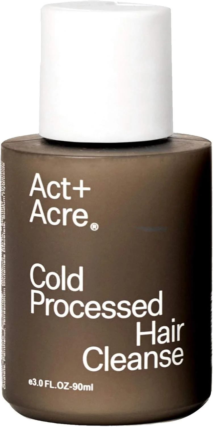 پاک کننده مو Act+Acre با فرآیند سرد به تعادل مجدد کمک می کند و در عین حال تغذیه و رطوبت را به پوست سر و موهای شما می رساند.