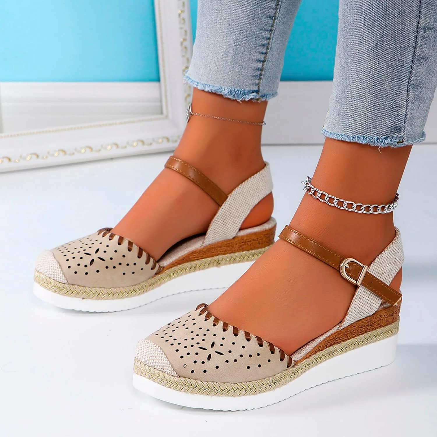 صندل زنانه با پشتیبانی از قوس پا، دمپایی دیابتی با پشتی بسته و فوم حافظه دار، کفش دیابتی مردانه با فیت بسیار پهن، کفش پیاده روی لغزنده قابل تنظیم صندل زنانه با پشتیبانی از قوس پا، دمپایی دیابتی با پشتی بسته و فوم حافظه دار، کفش دیابتی مردانه با فیت بسیار پهن، کفش پیاده روی لغزنده قابل تنظیم