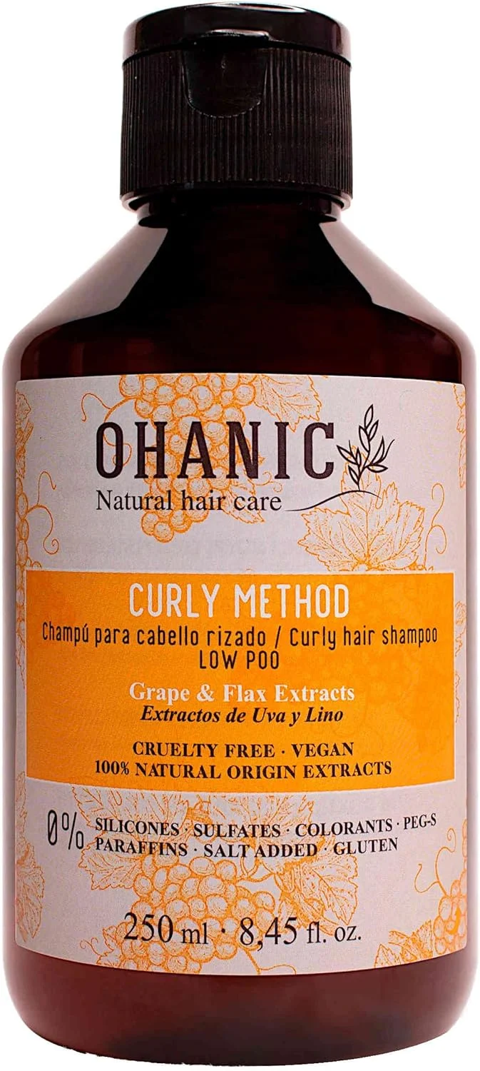 شامپو مخصوص موهای فر اوهانیک (250 میل)، حرفه ای، وگان و بدون تست حیوانی. بدون سولفات. مراقبت از موهای فر با عصاره های طبیعی انگور و کتان.
