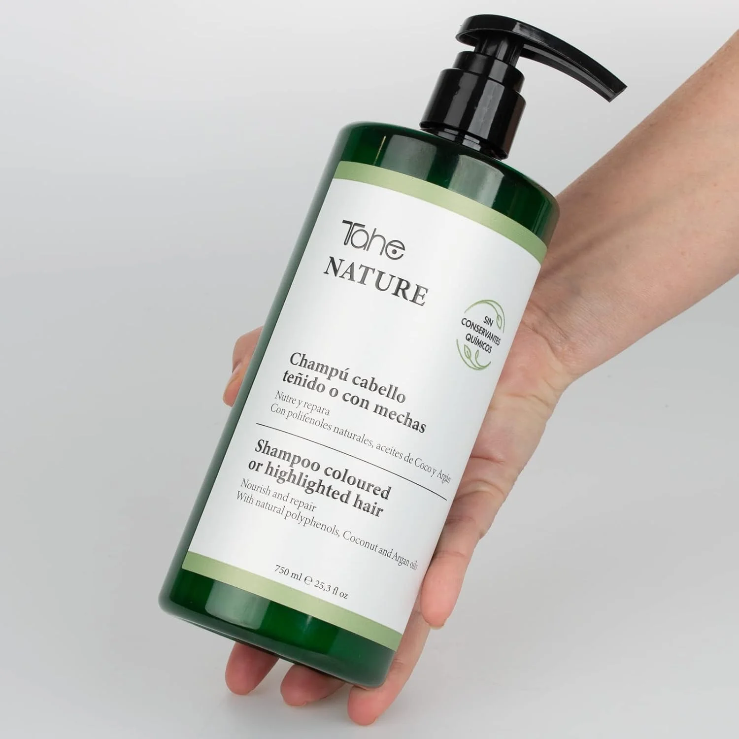 شامپو بدون سولفات تاهه نیچر مخصوص موهای رنگ شده یا هایلایت شده حاوی پلی فنول های طبیعی، روغن نارگیل، روغن آرگان و شمعدانی، 750 میلی لیتر