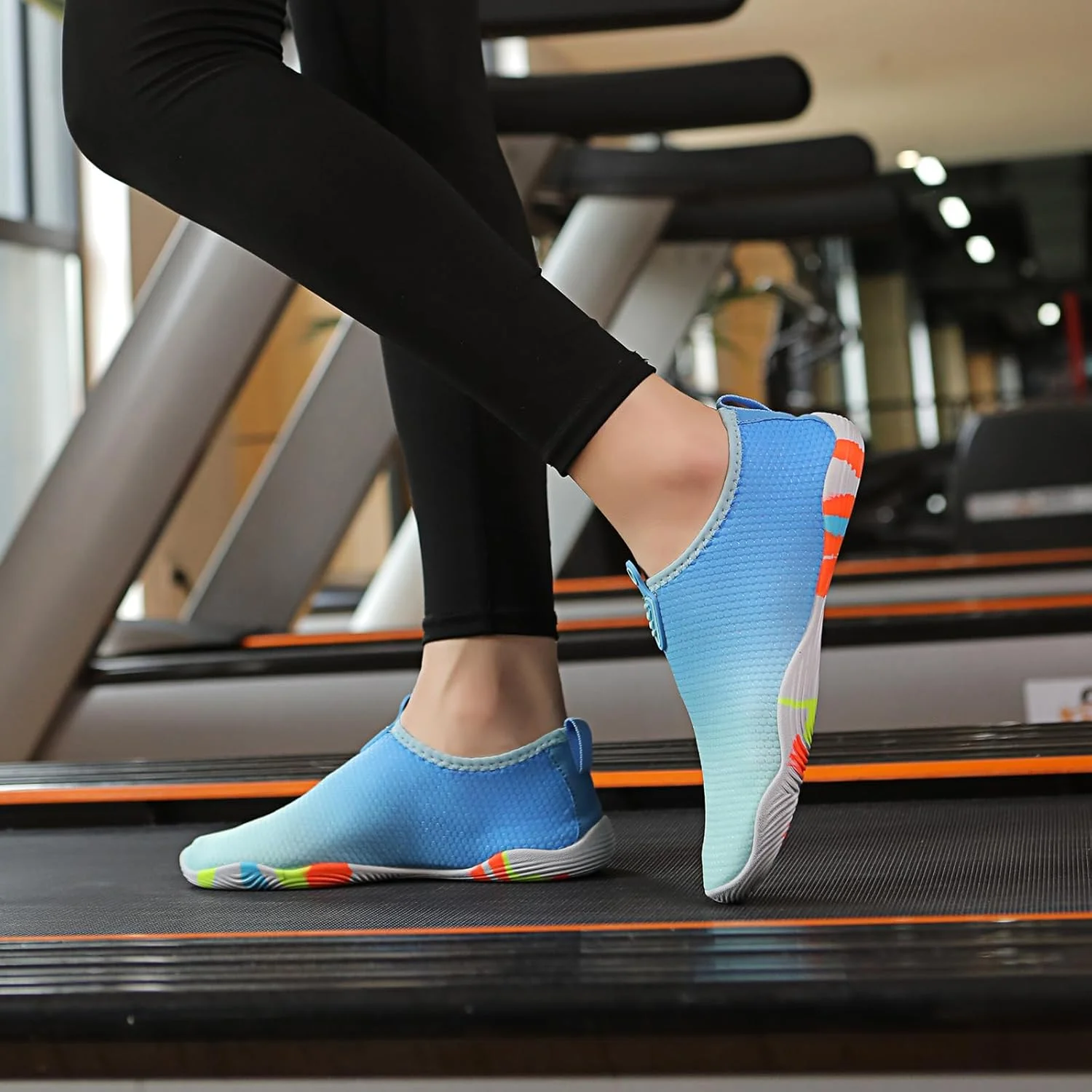 جوراب‌های آبی ورزشی و سریع خشک‌شونده، مناسب ورزش‌های آبی، ساحل، استخر، موج‌سواری و یوگا، برای خانم‌ها و آقایان