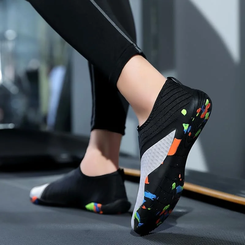 جورابهای آبی ورزشی پابرهنه با قابلیت خشک شدن سریع مناسب شنا، ساحل، استخر، موجسواری و یوگا برای زنان و مردان جورابهای آبی ورزشی پابرهنه با قابلیت خشک شدن سریع مناسب شنا، ساحل، استخر، موجسواری و یوگا برای زنان و مردان