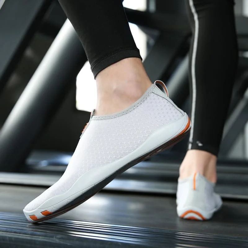 جورابهای آبی ورزشی و سریع خشکشونده، مناسب شنا، ساحل، استخر، موجسواری و یوگا برای خانمها و آقایان جورابهای آبی ورزشی و سریع خشکشونده، مناسب شنا، ساحل، استخر، موجسواری و یوگا برای خانمها و آقایان